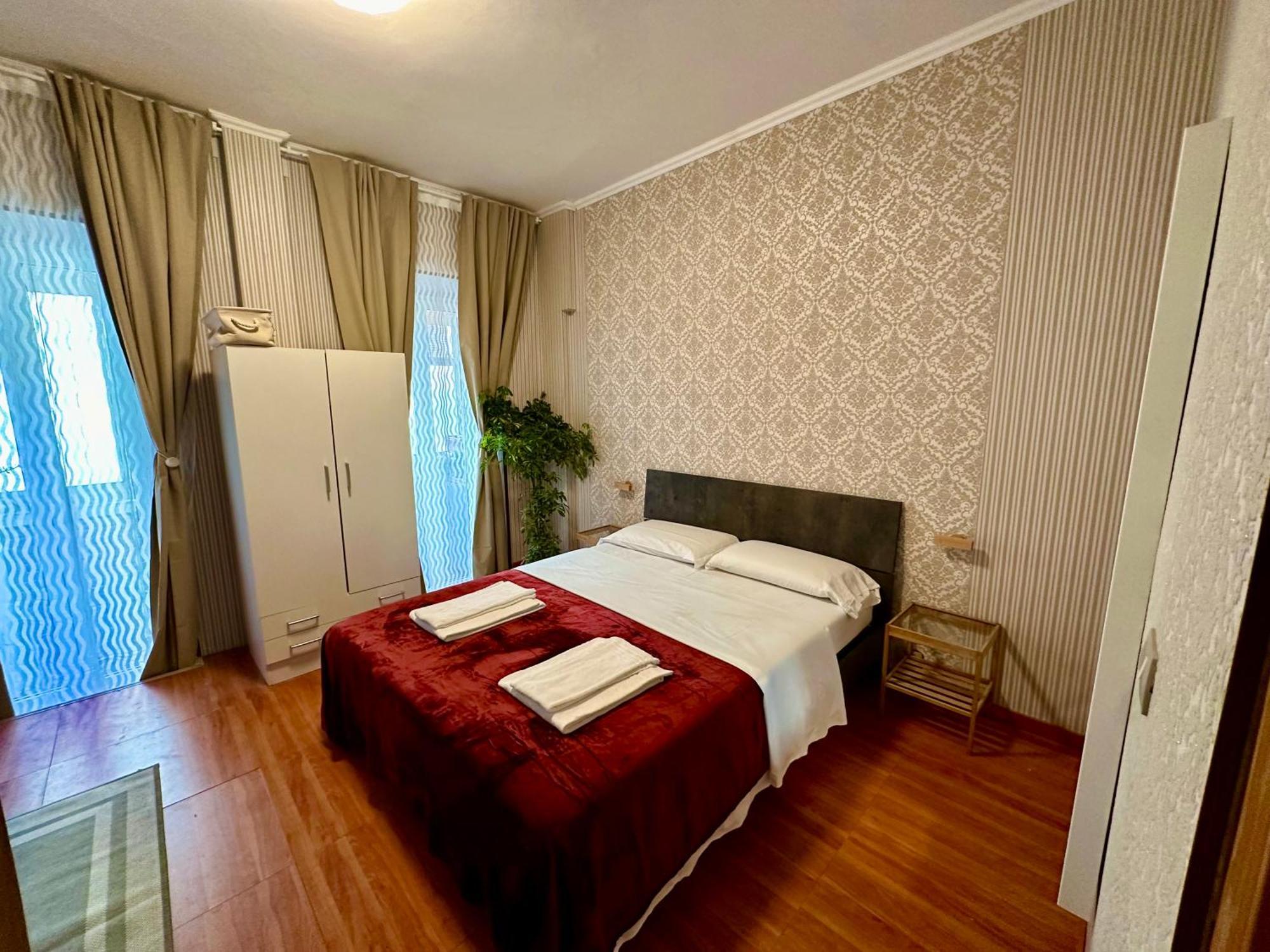 Double Room Private Bathroom
