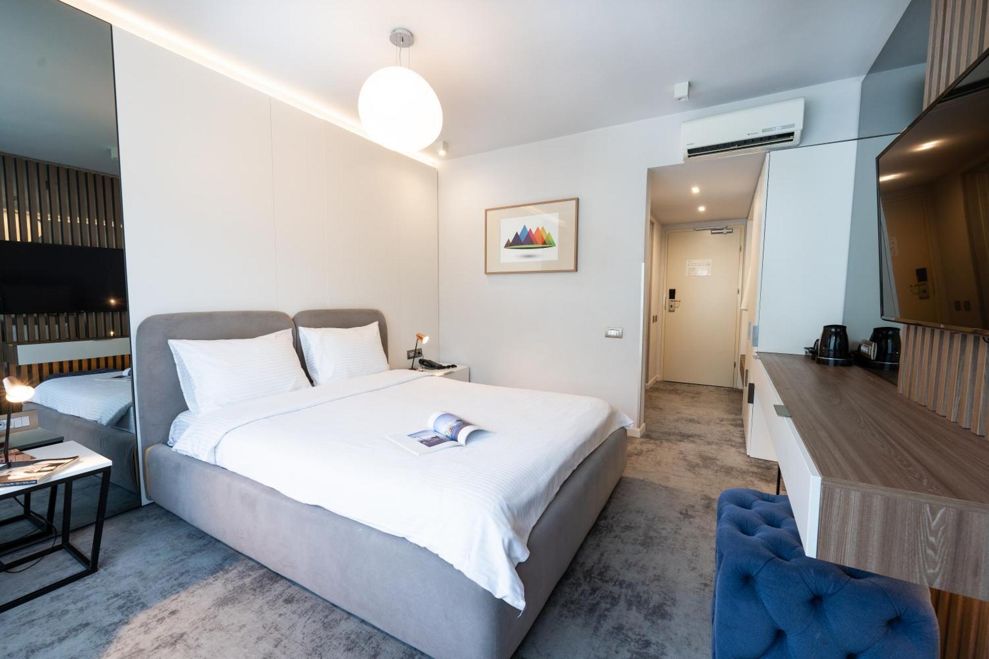 Deluxe Double Room Spa Access
