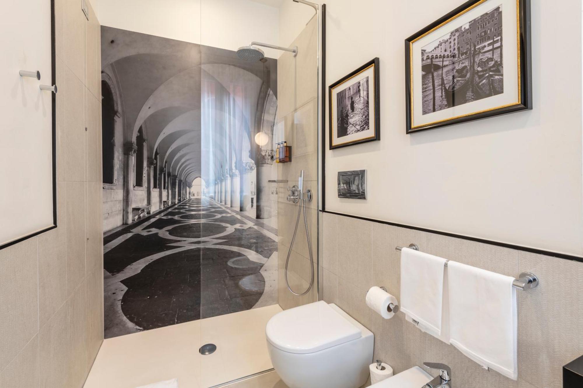 Superior Double or Twin Room City View