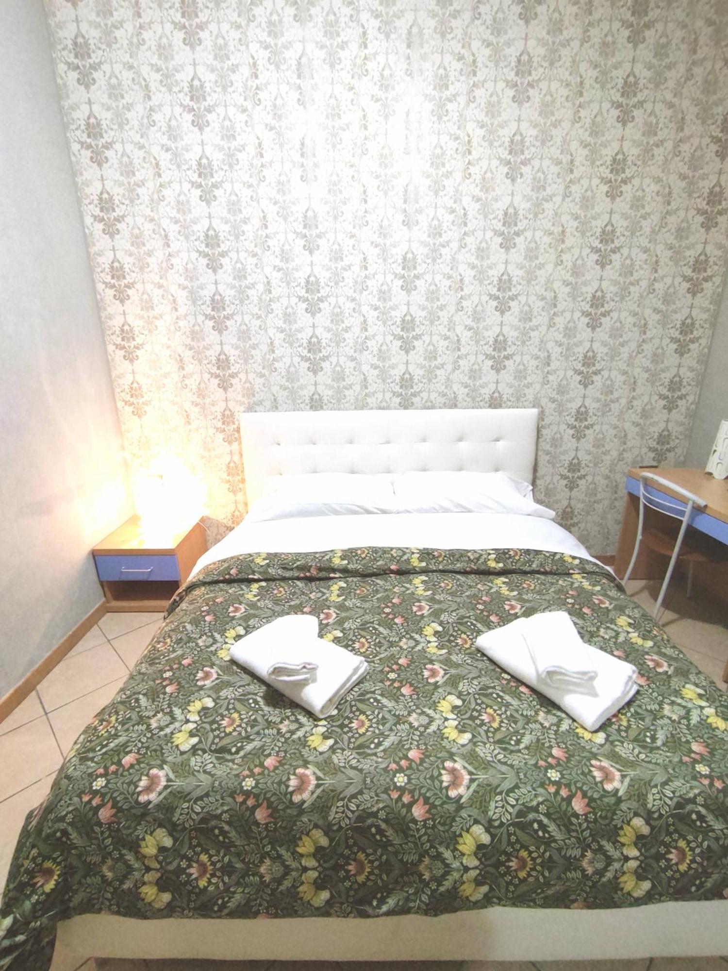 Double or Twin Room Bathroom