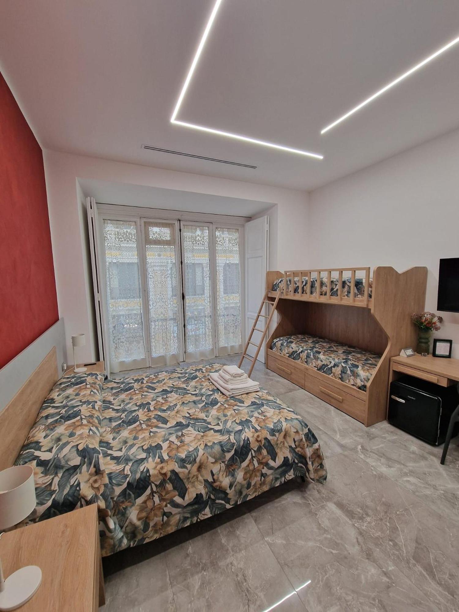 Deluxe Quadruple Room