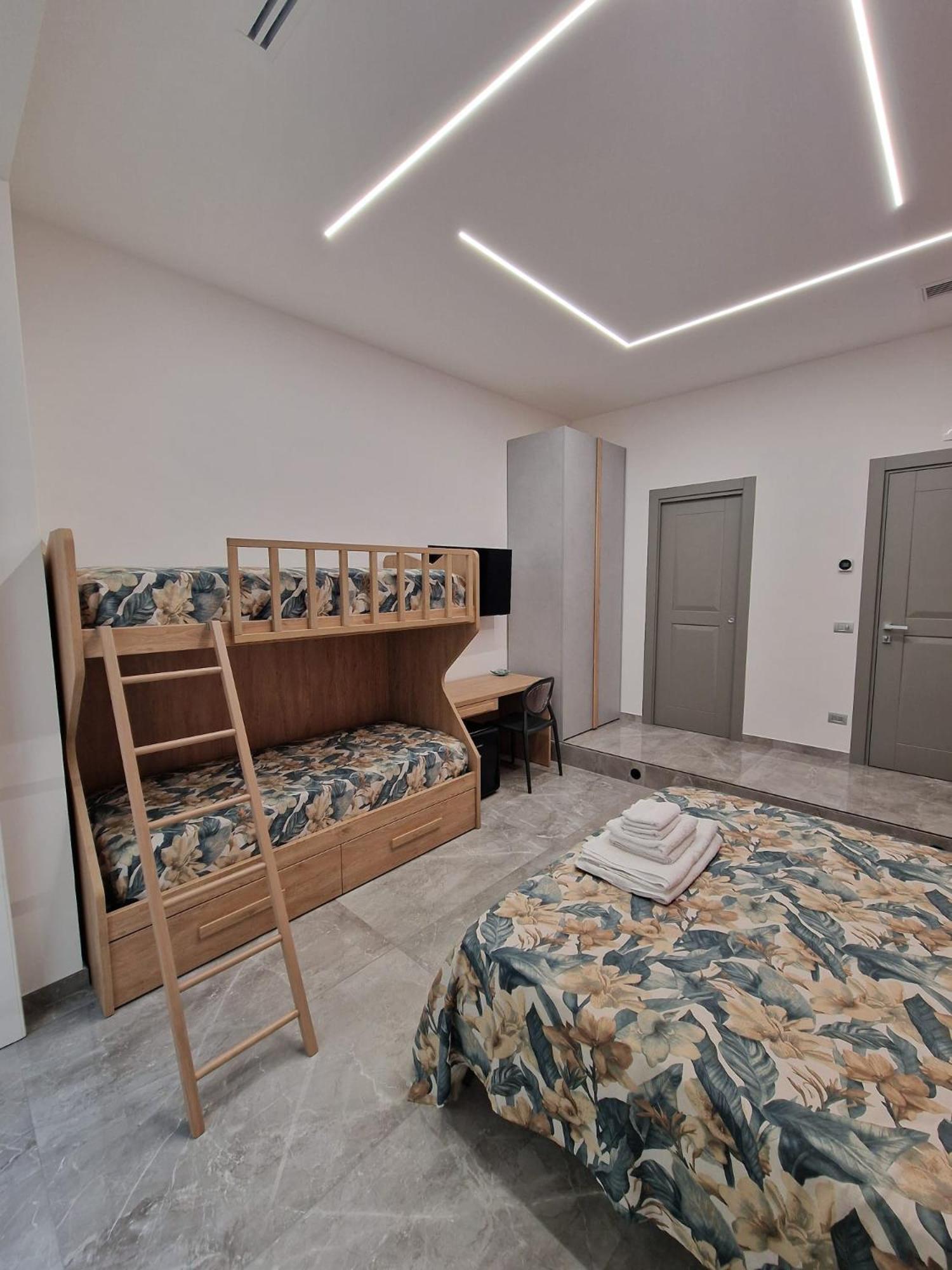 Deluxe Quadruple Room