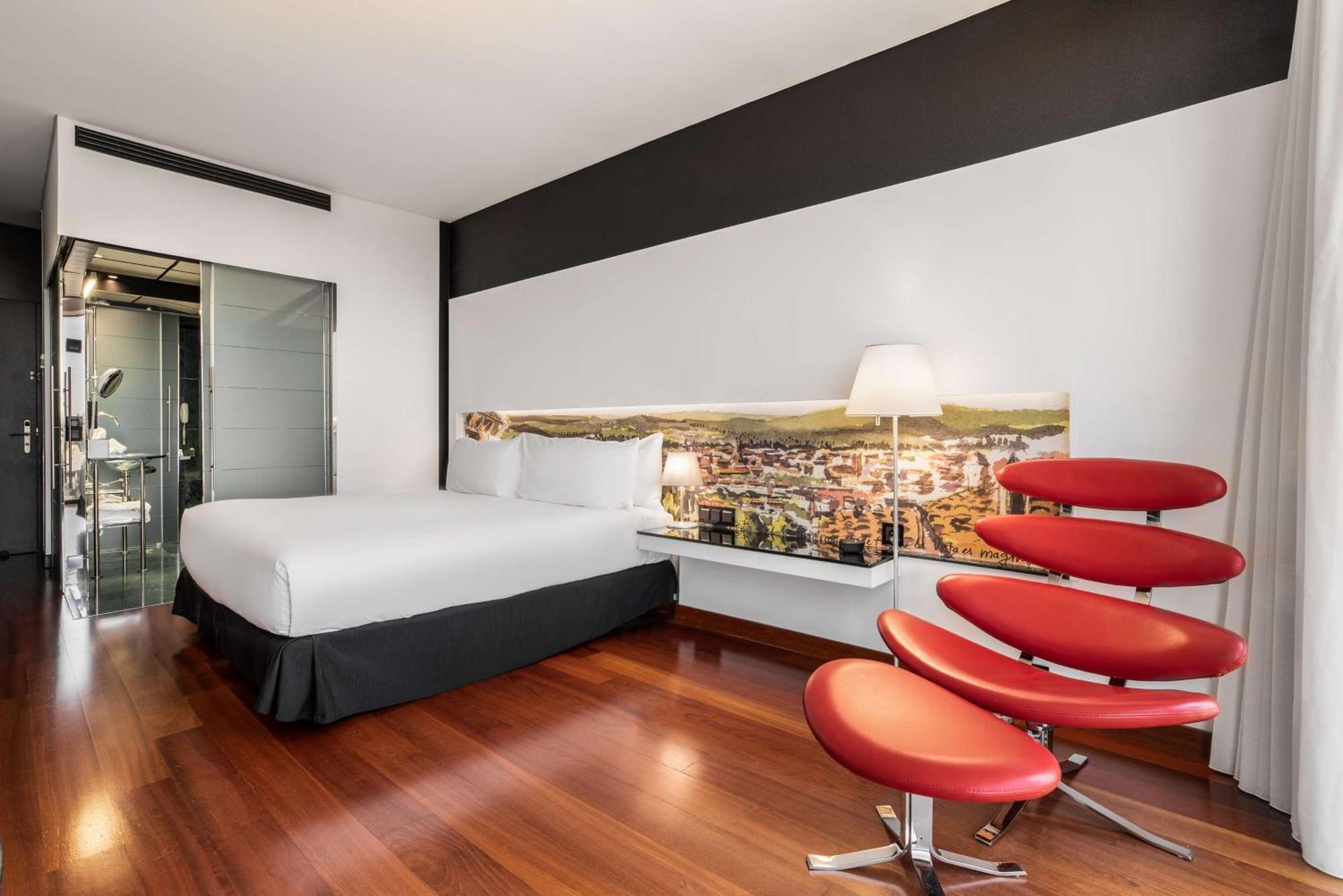 King Room Skyline View