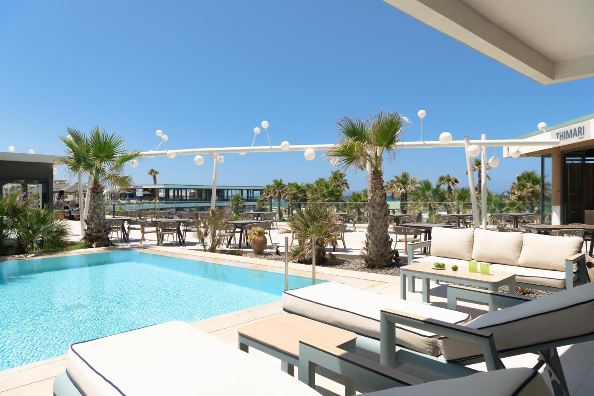 Deluxe Double Pool or Sea View Individual Pool
