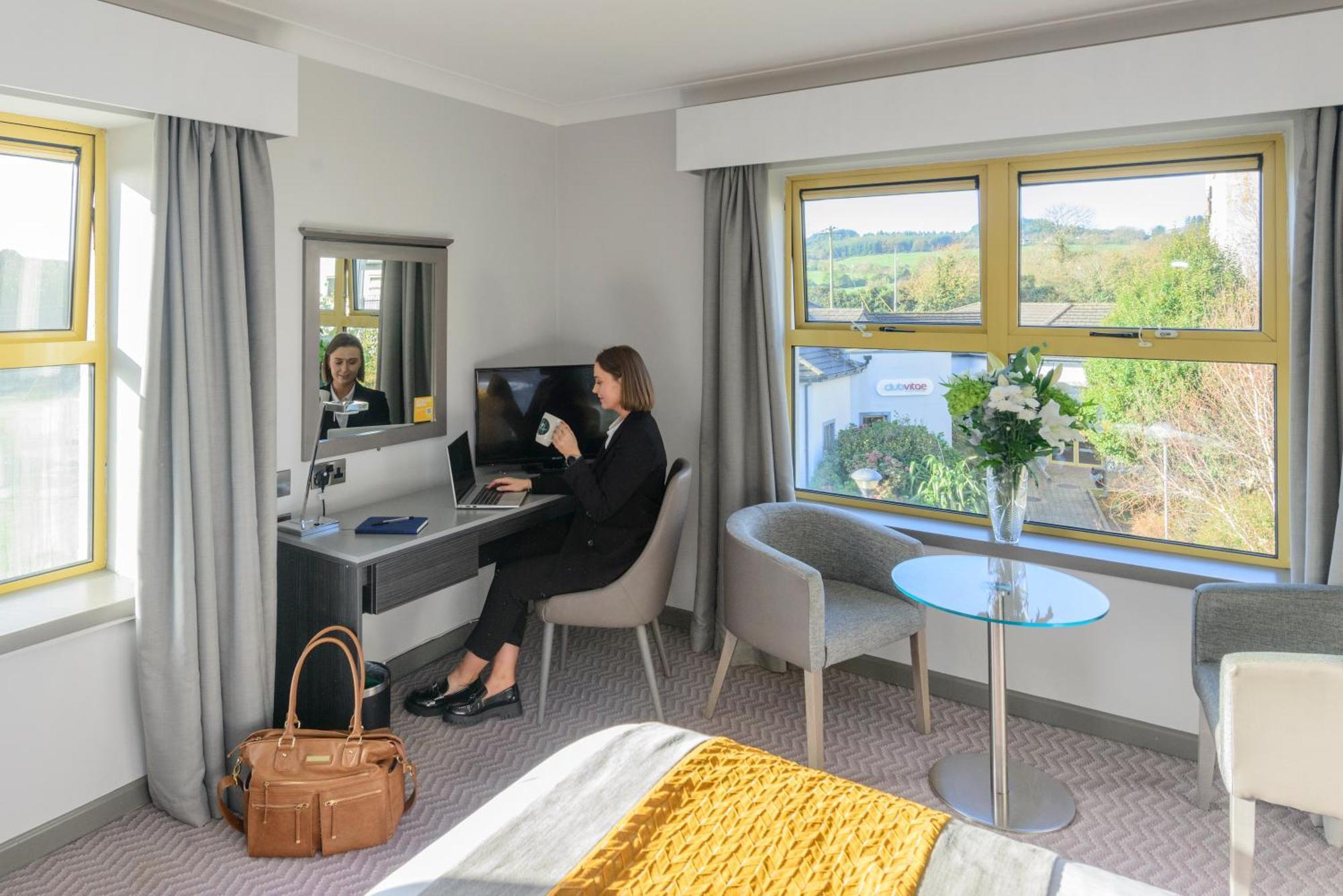 Double & Single Room,1622866004:JPEG