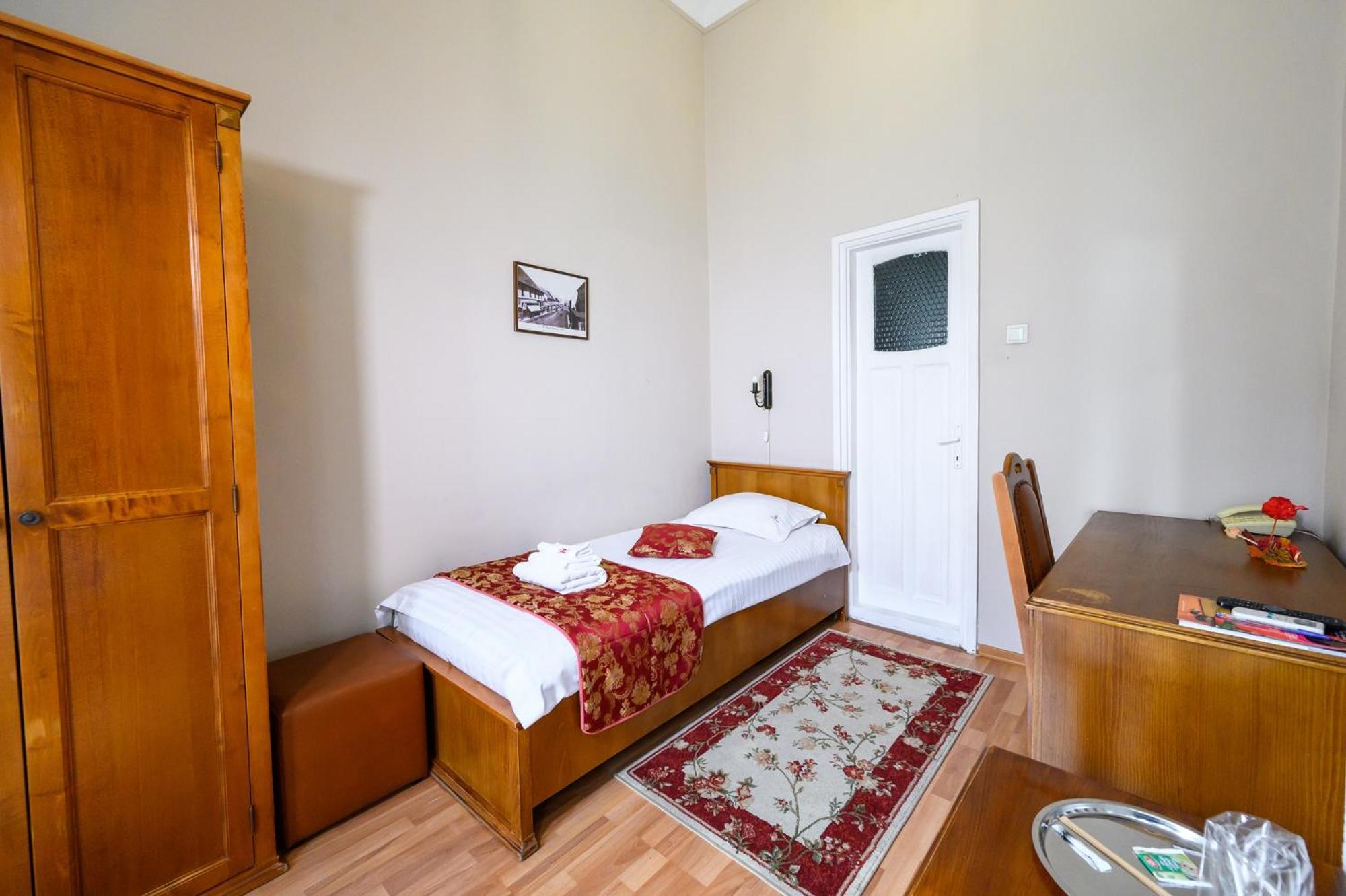 Budget Single Room