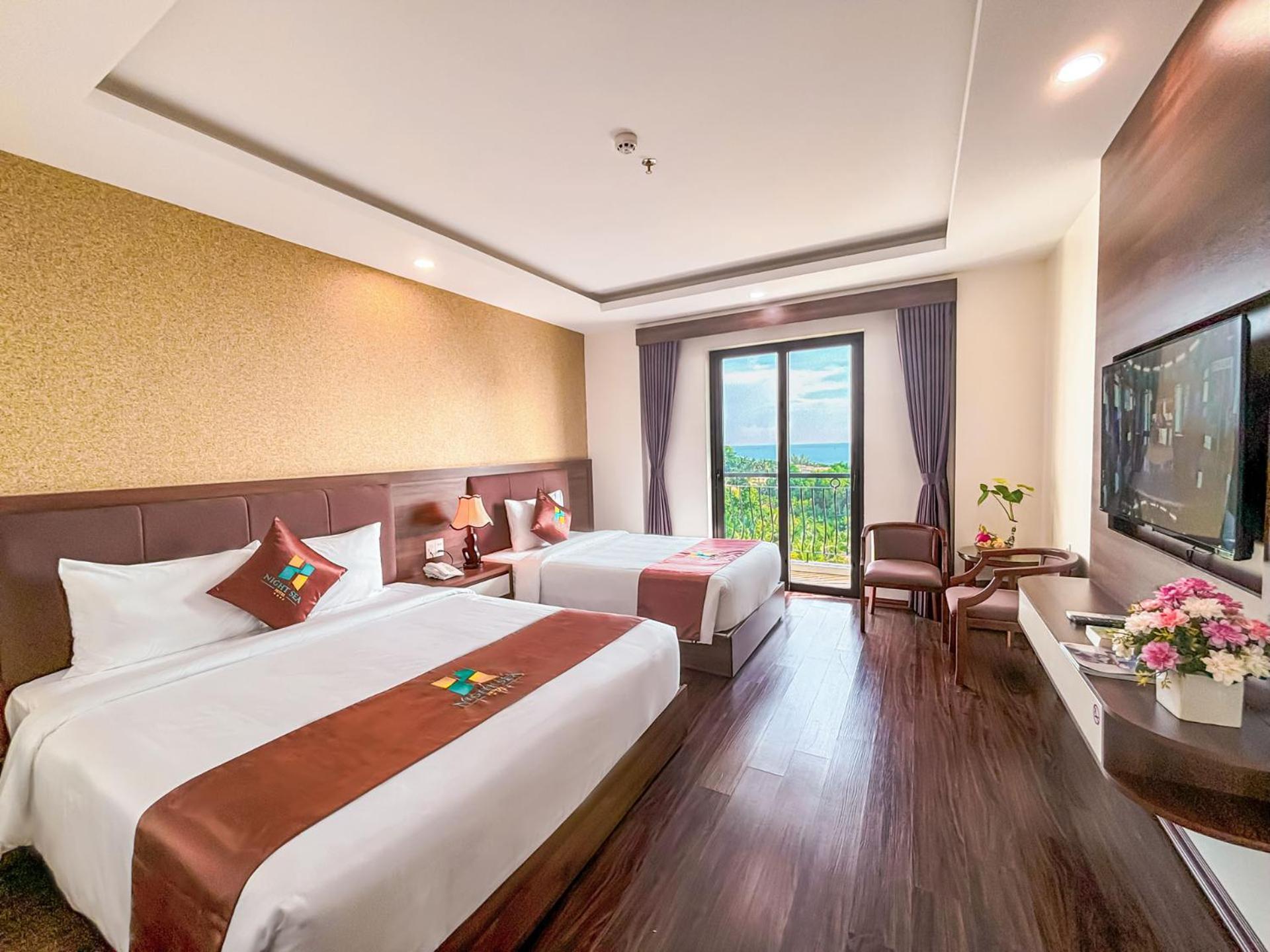 Double or Twin Room Garden View