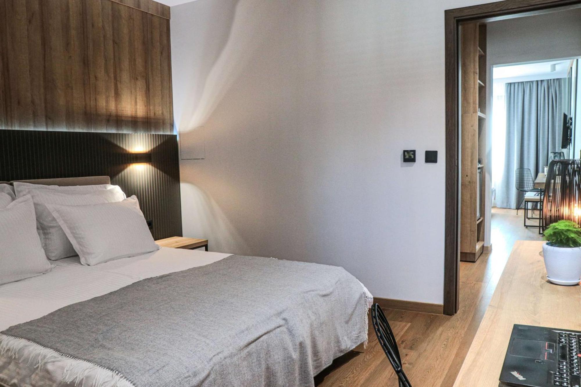 Family Suite One Double Two Single Beds Non-Smoking
