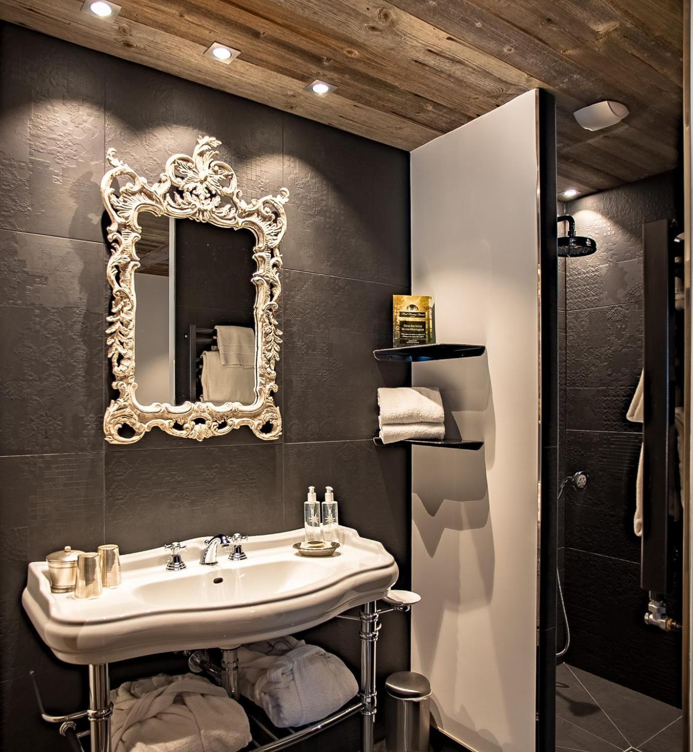 Signature room Aiguilles Spa access