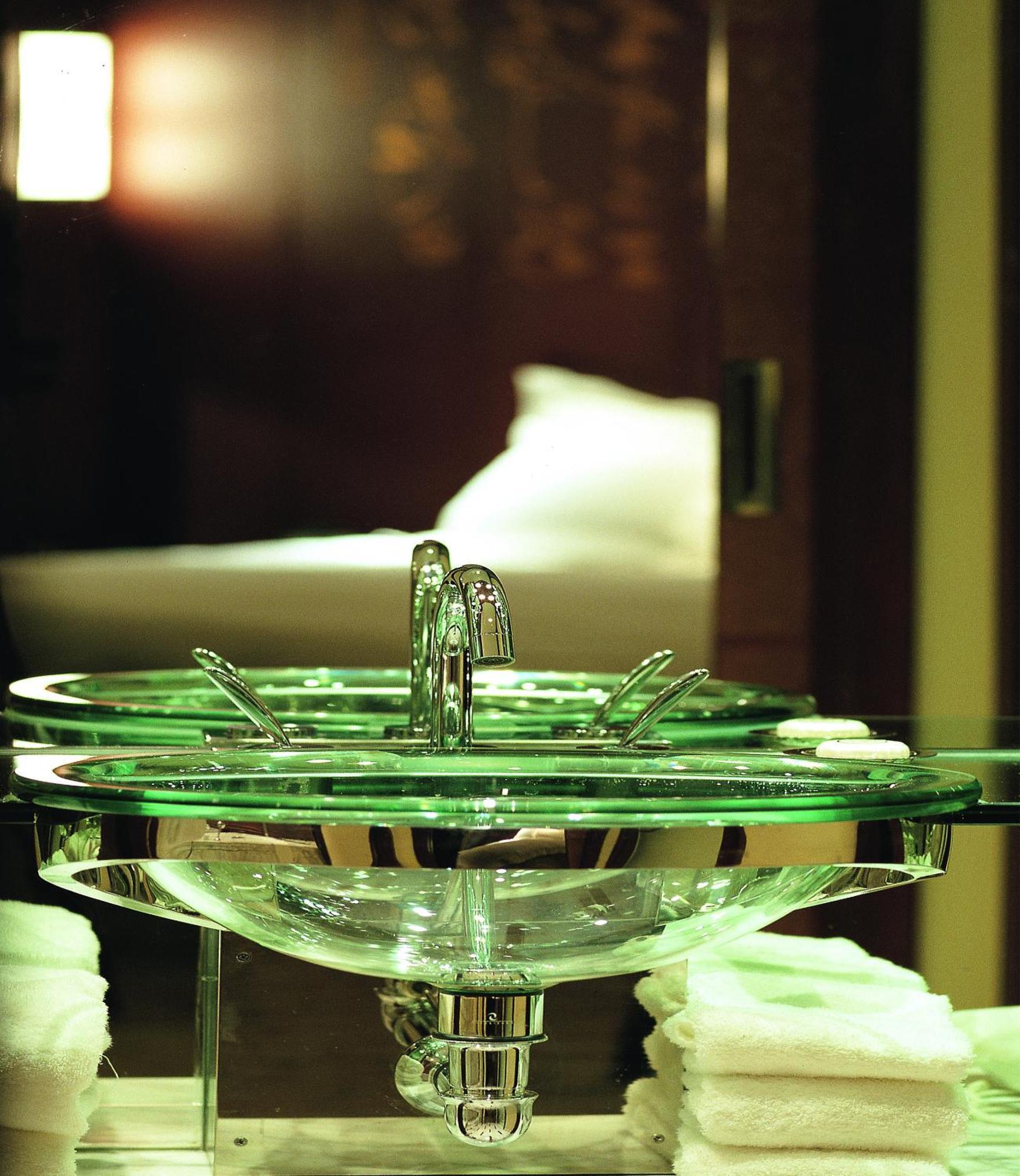 Chambre Lit King-Size de Luxe - Vue sur Rivière