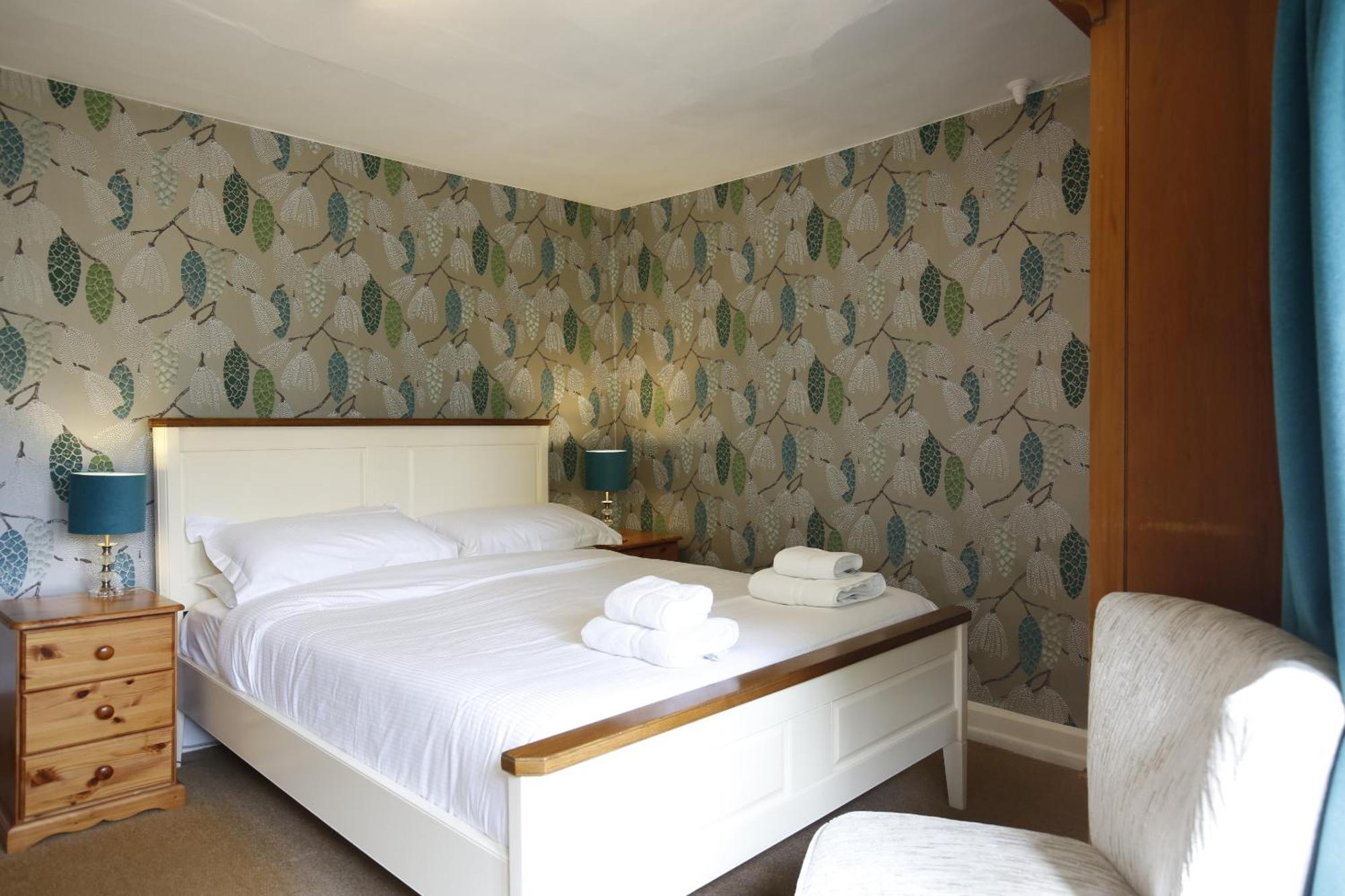 King Room,1588585636:JPEG