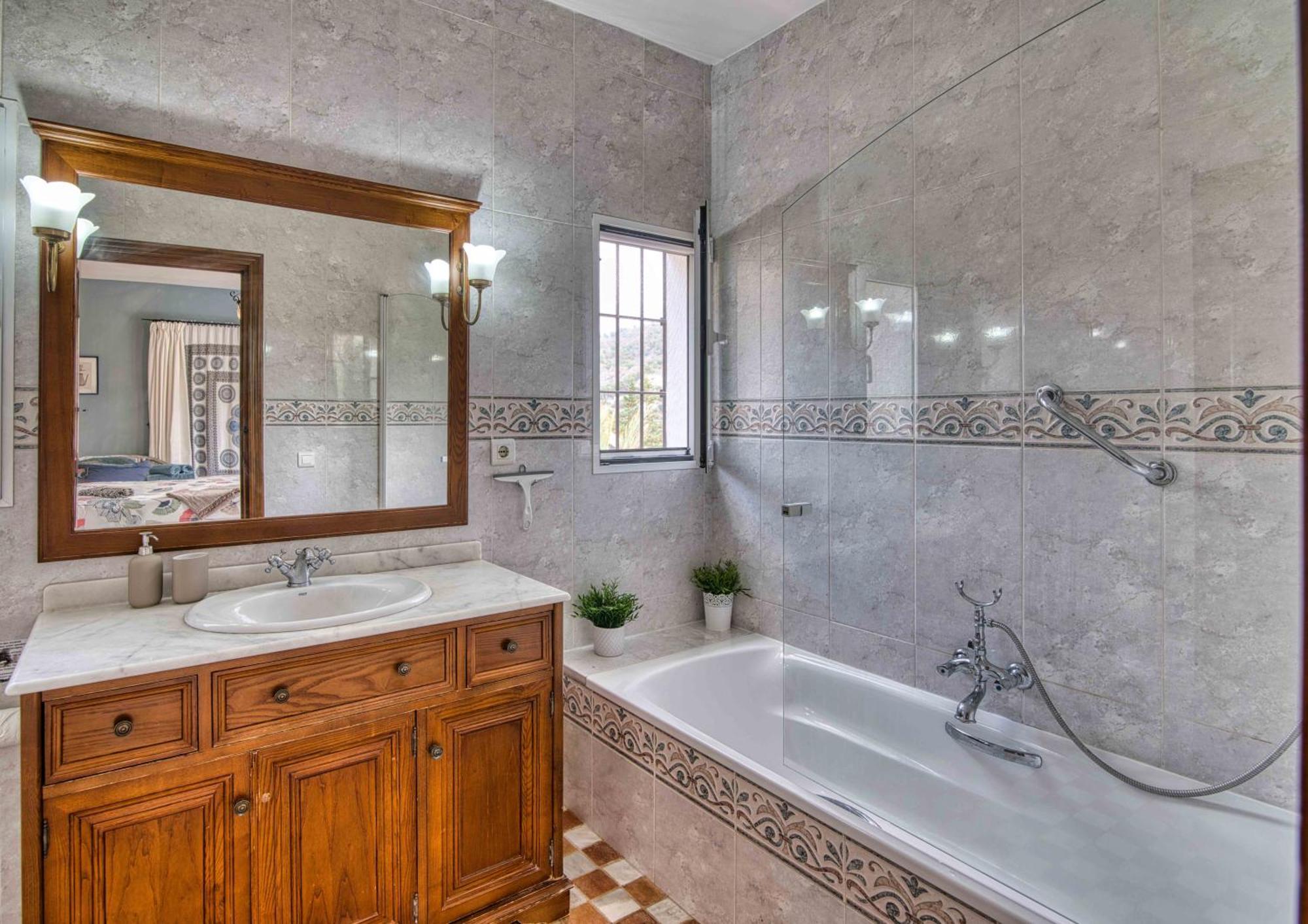 Double Room Private Bathroom