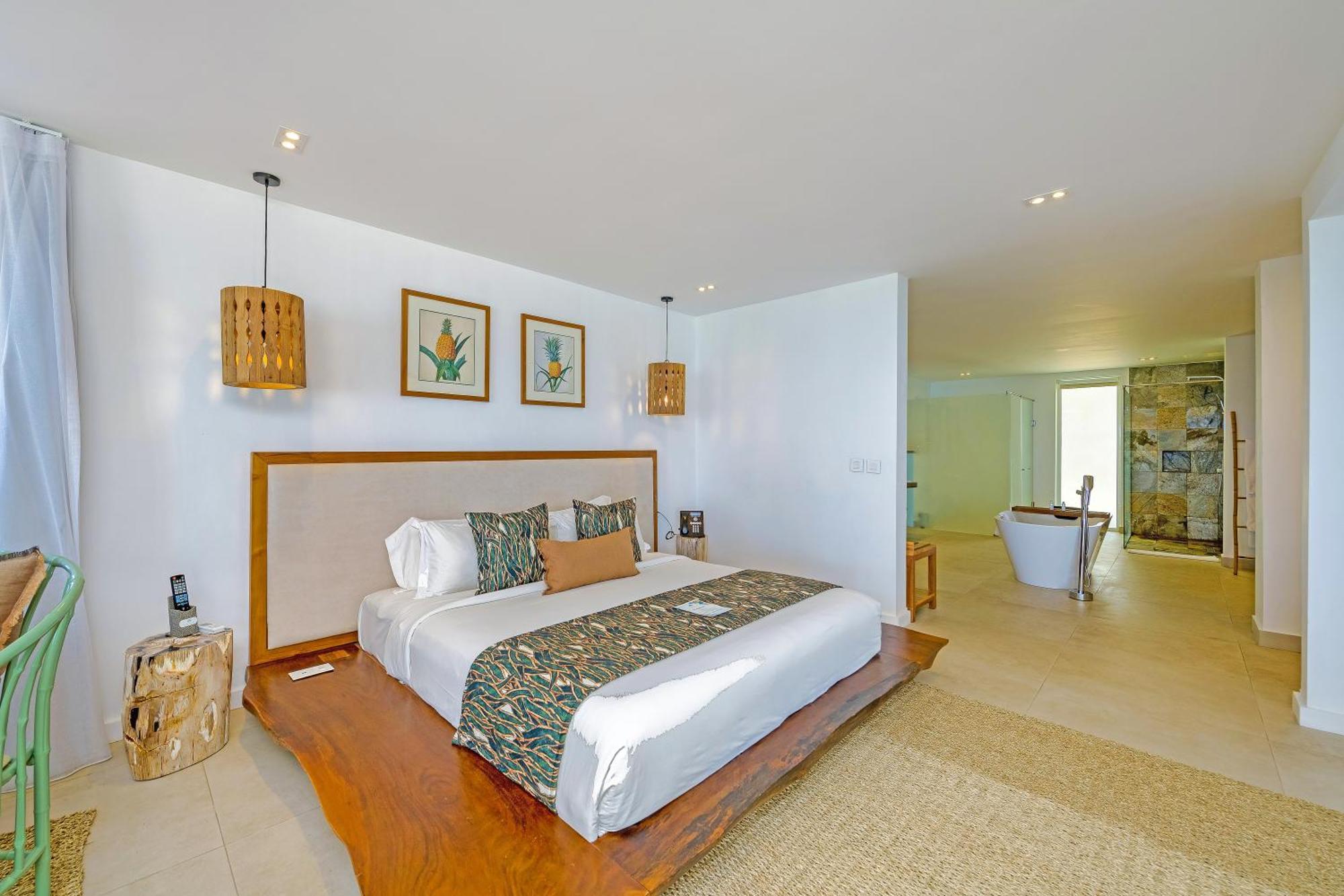 Royal Sea Suite