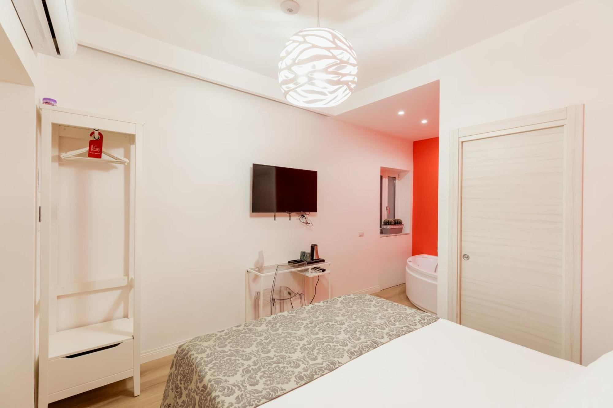 Superior Double Room Spa Bath No View