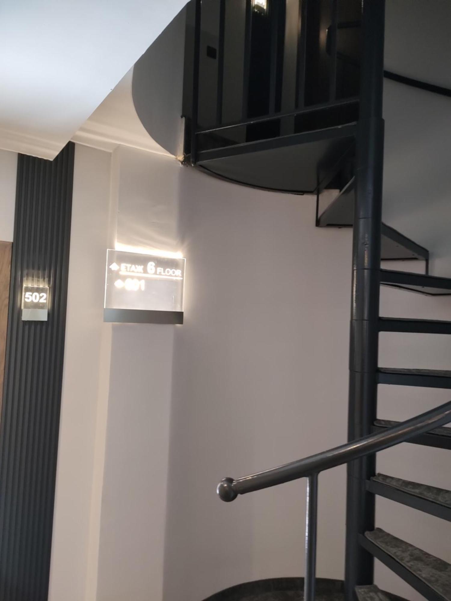 Deluxe Double Room Stair Access Only or Non-Smoking