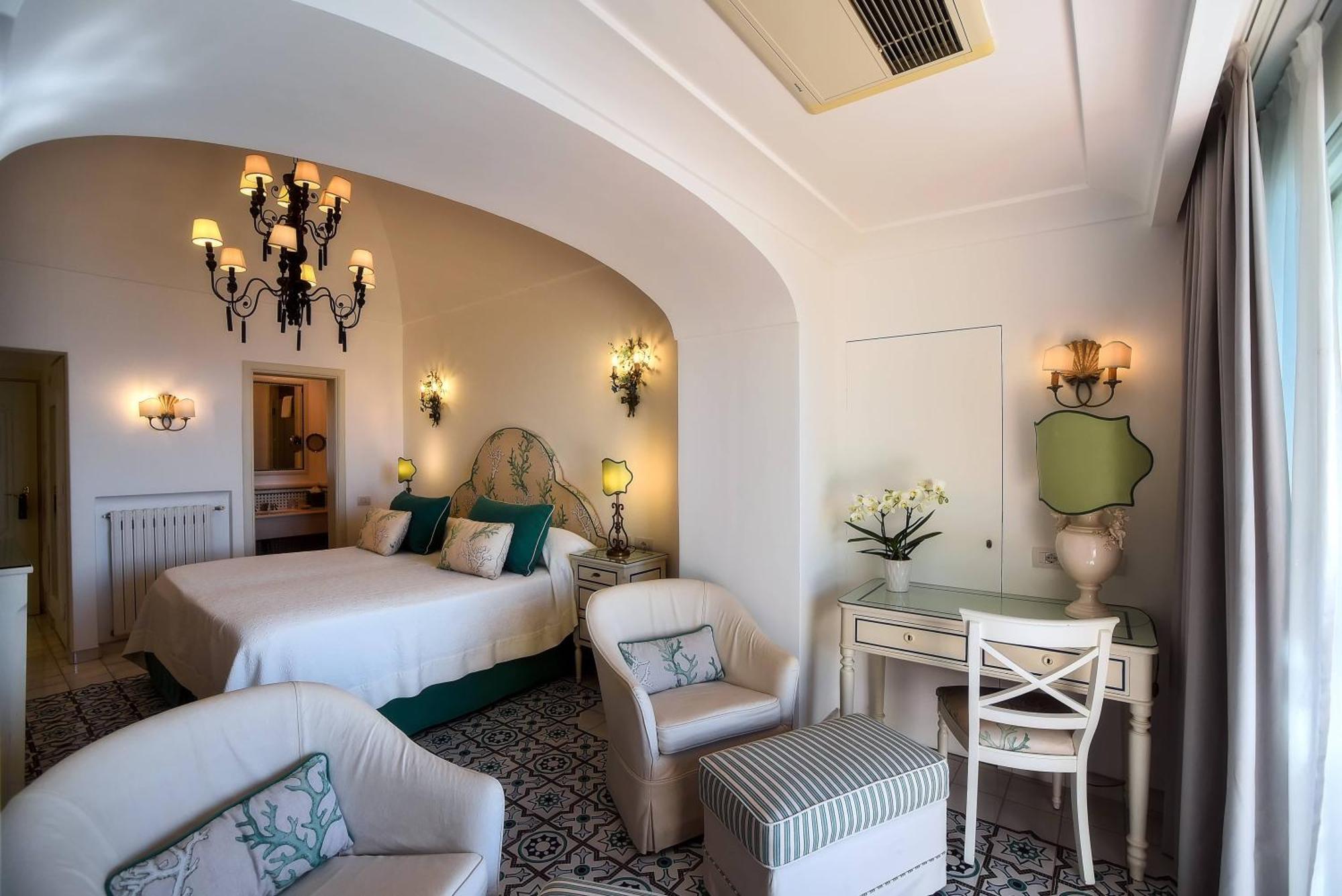Superior Double Room Small Terrace Sea VIew