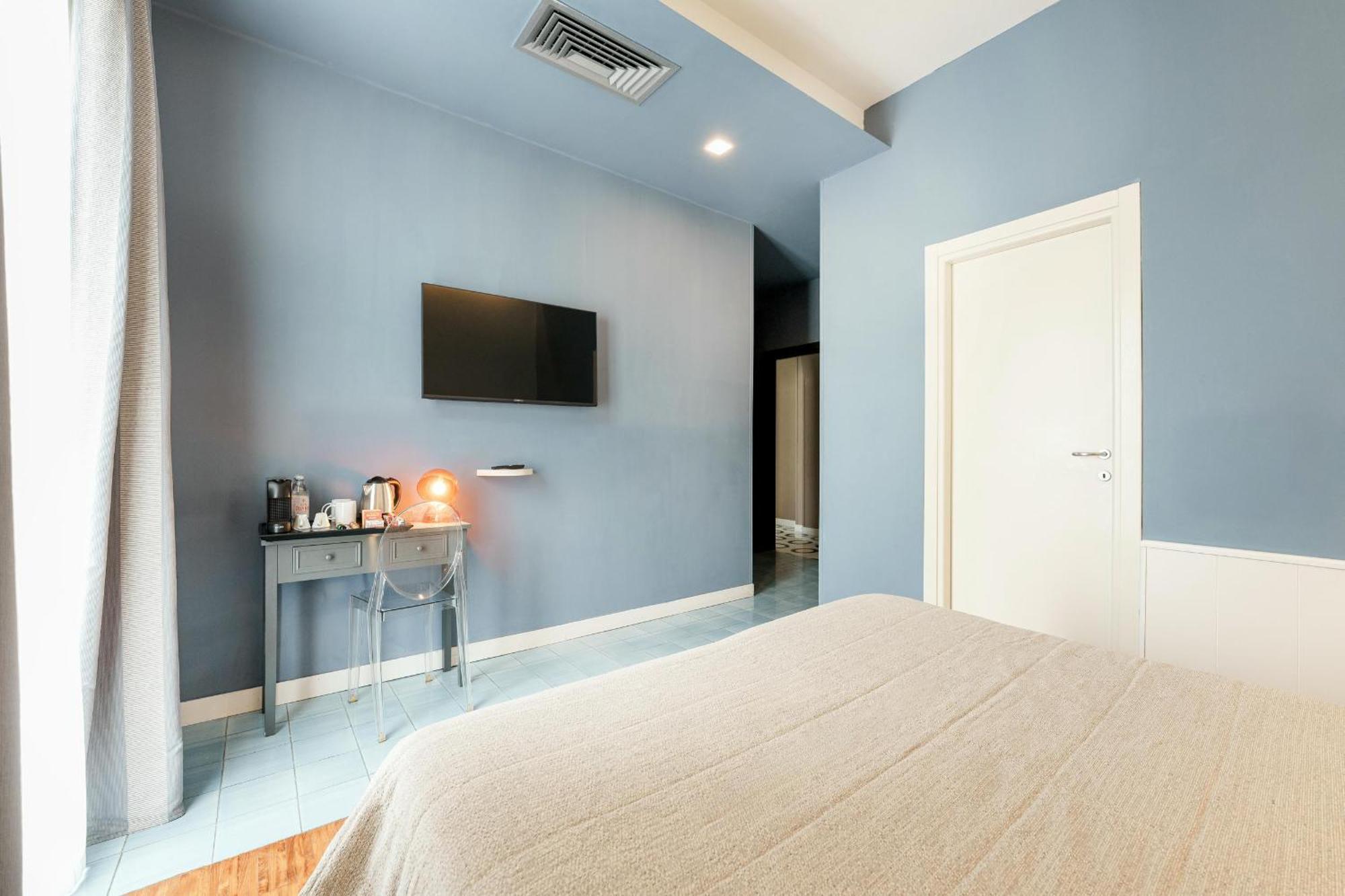 Double or Twin Room Balcony