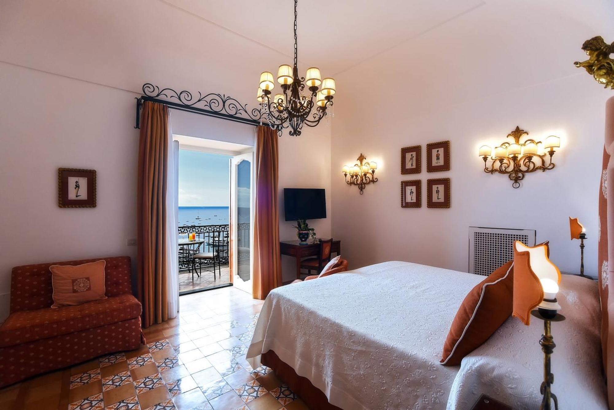 Superior Double Room Small Terrace Sea VIew
