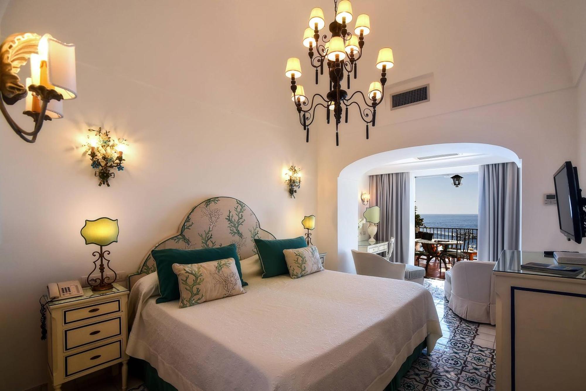 Superior Double Room Small Terrace Sea VIew