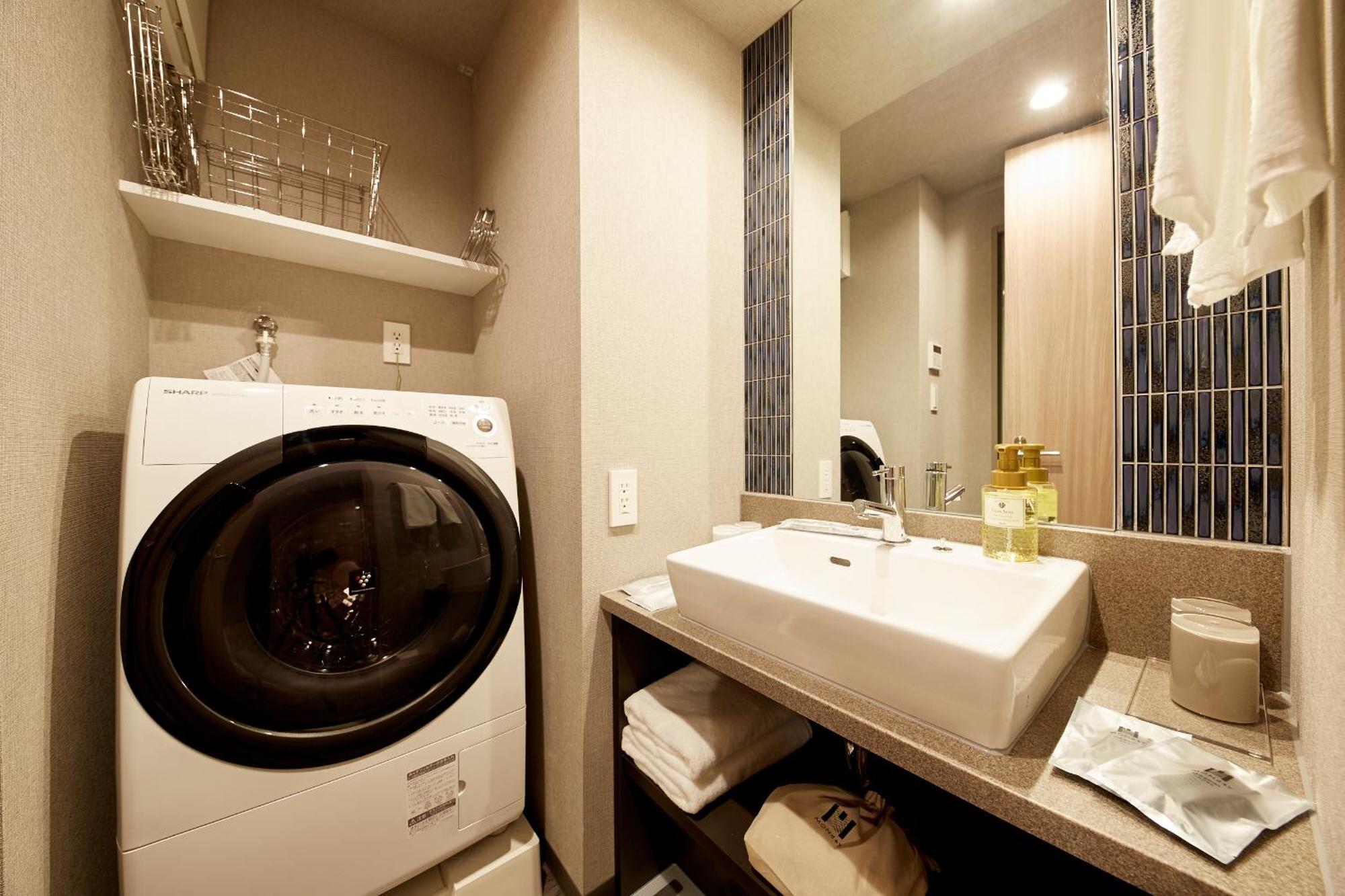 Superior Family Room Washing Machine