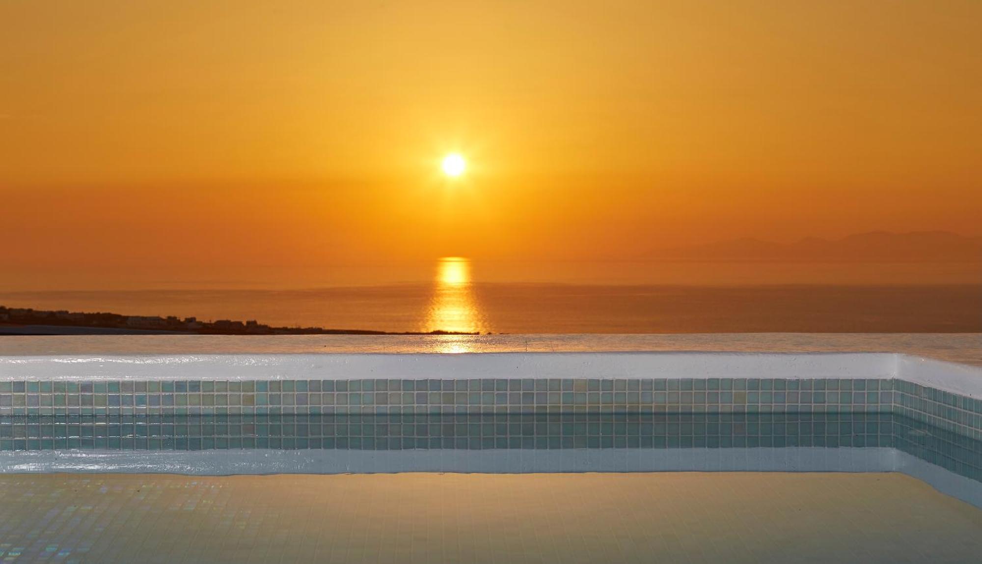 Deluxe Suite Sea View & outdoor Jacuzzi