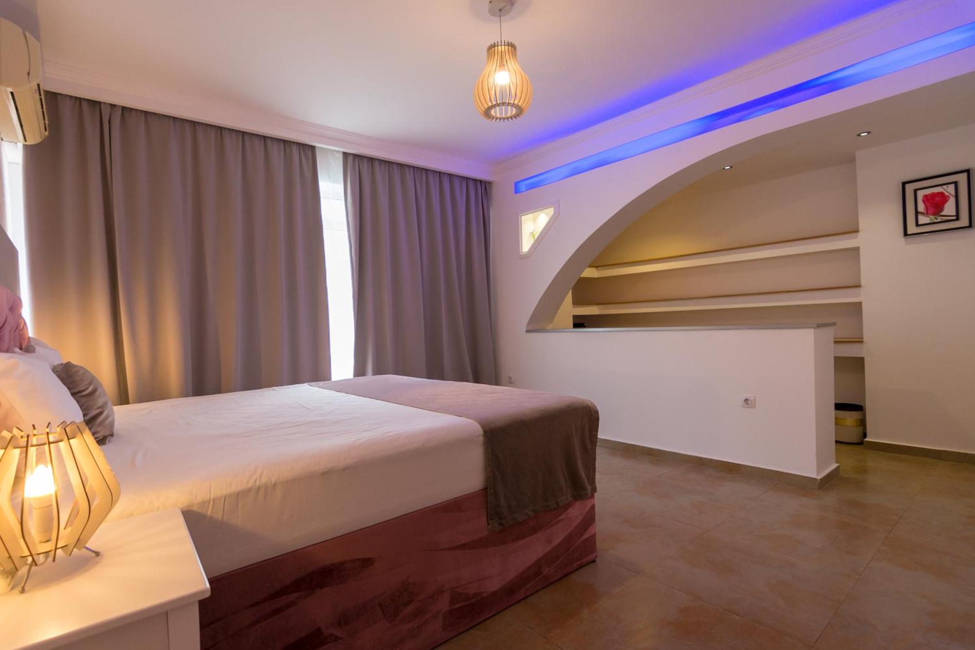 Superior One Bedroom Apartment,1626356587:JPEG