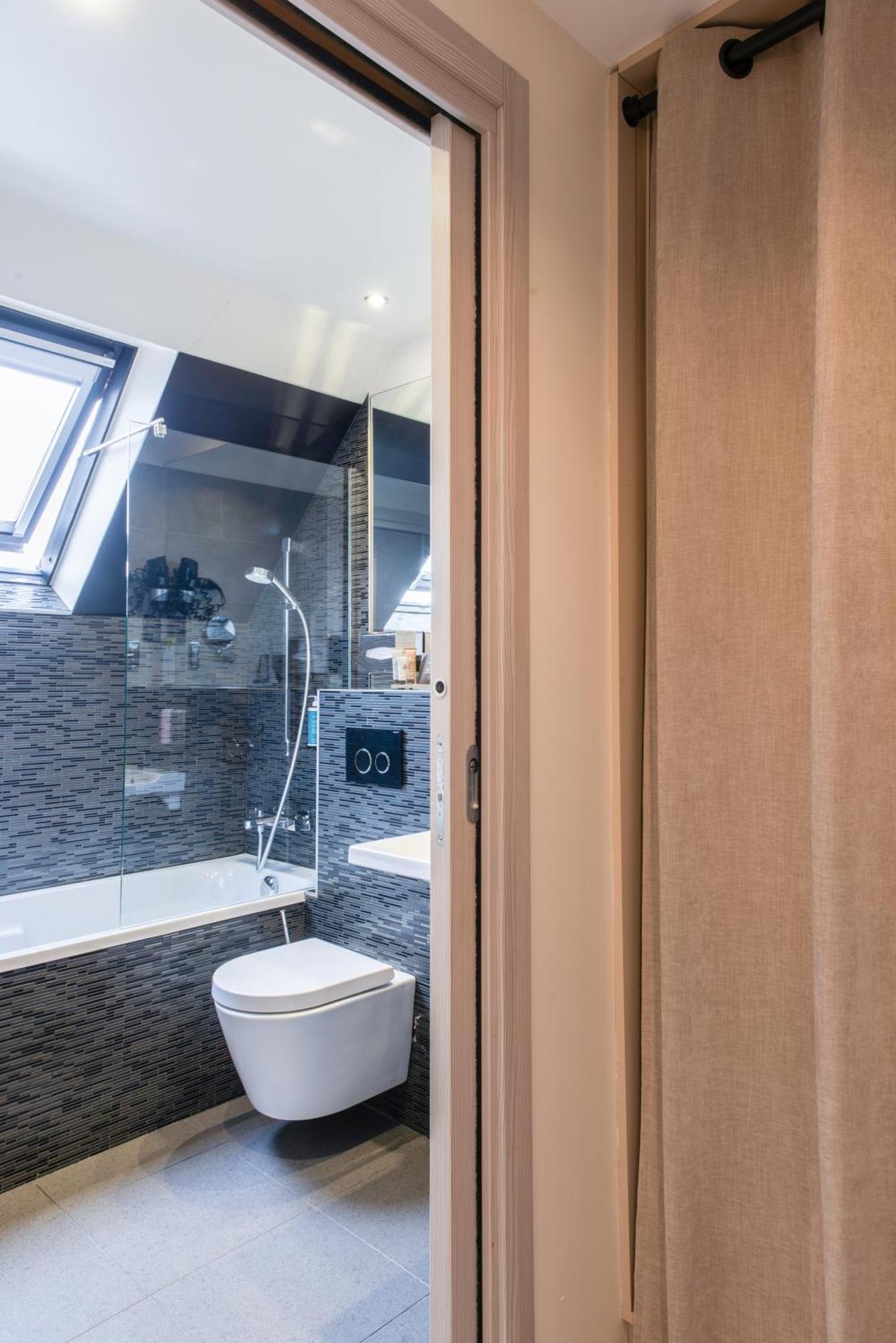 Double or Twin Room Balcony