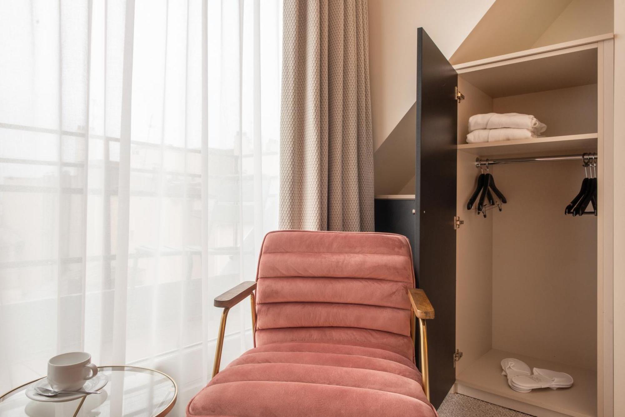 Double or Twin Room Balcony