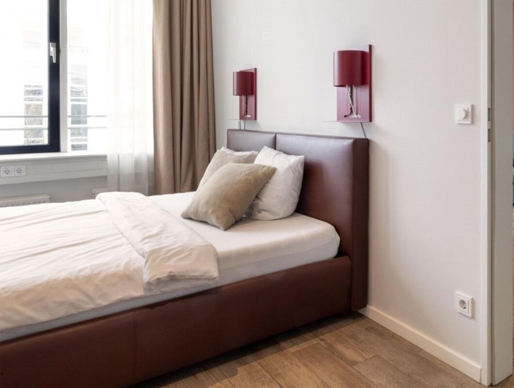 Apartment L King bed,1626381152:JPEG