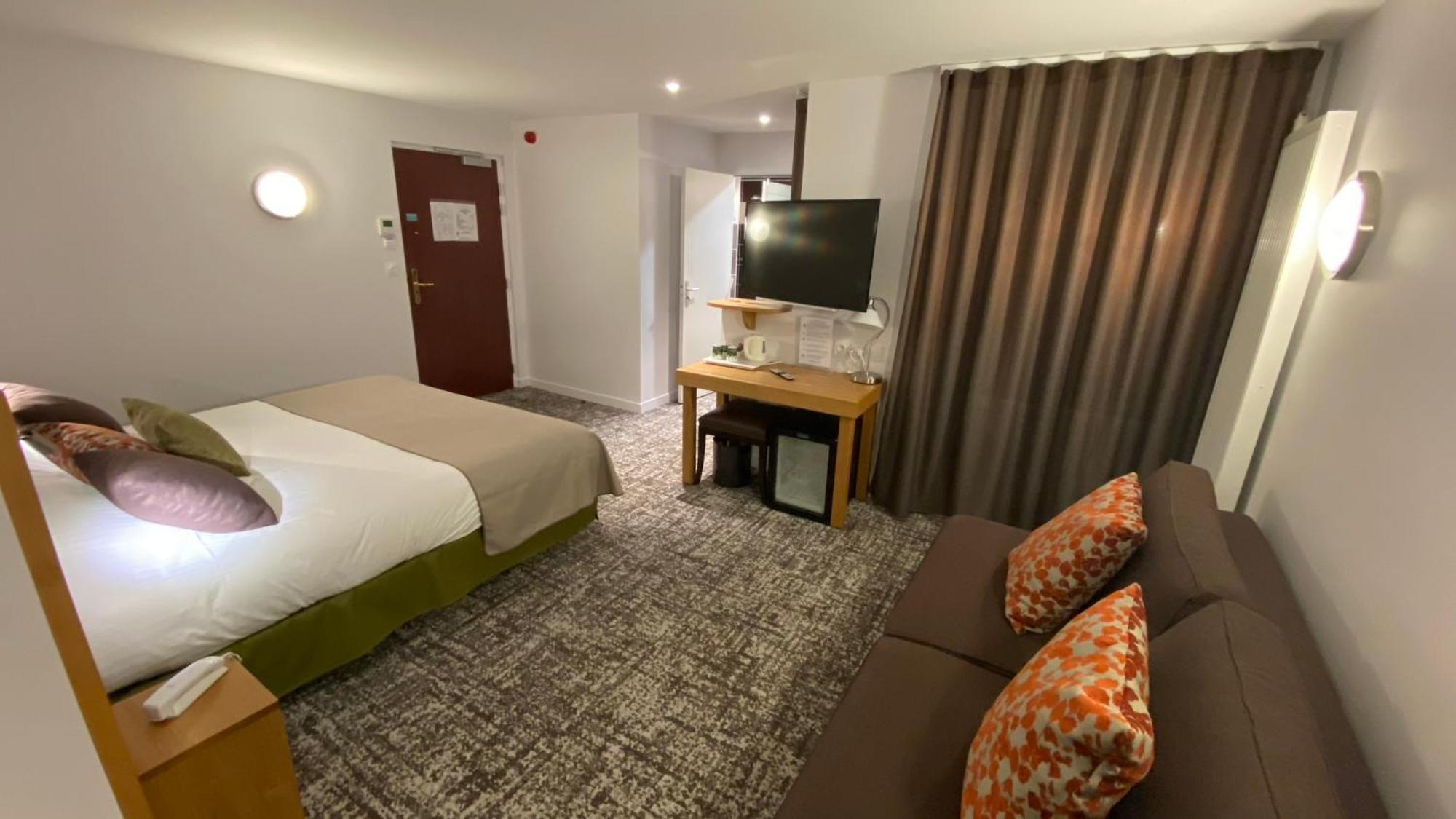 Superior Triple Room