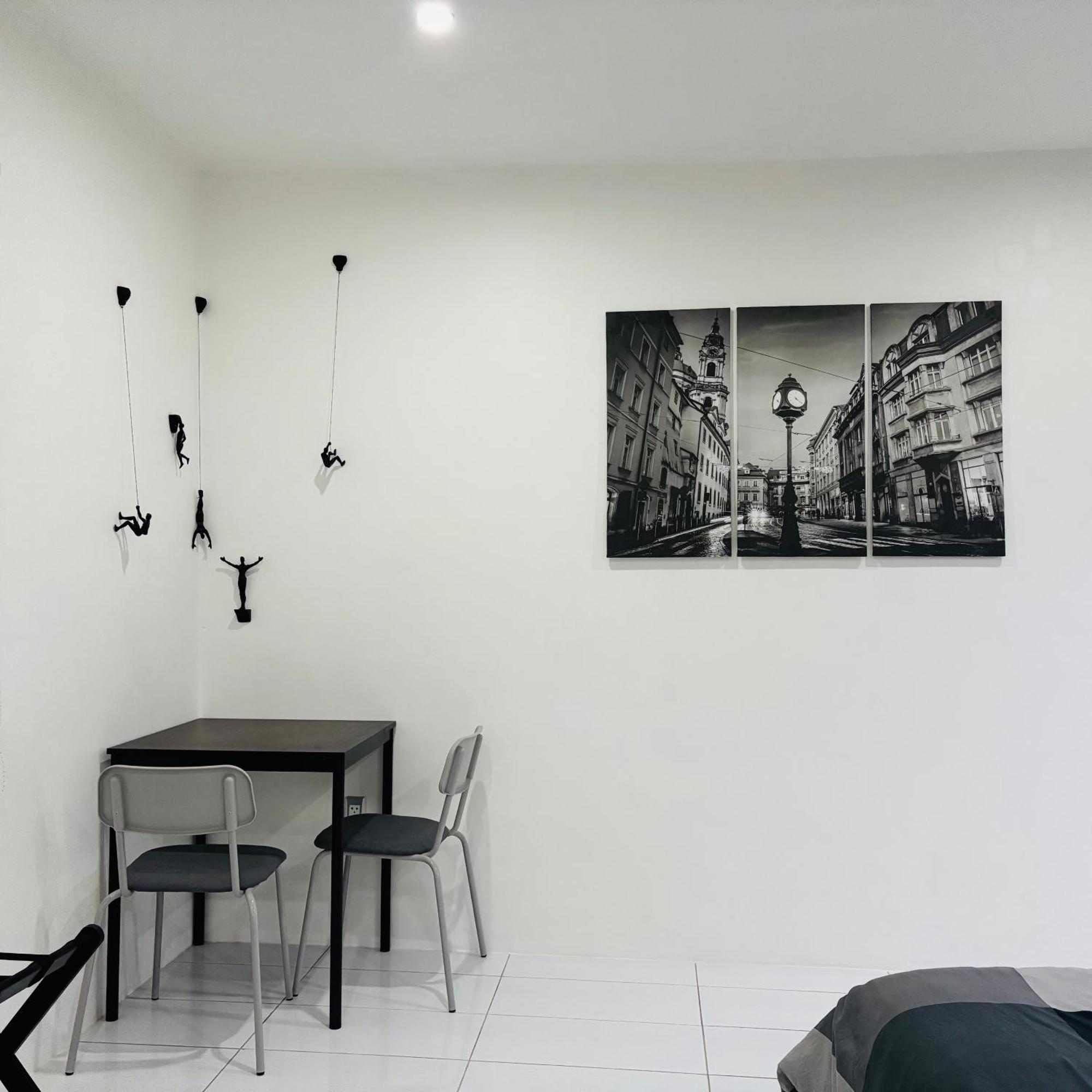Queen Suite