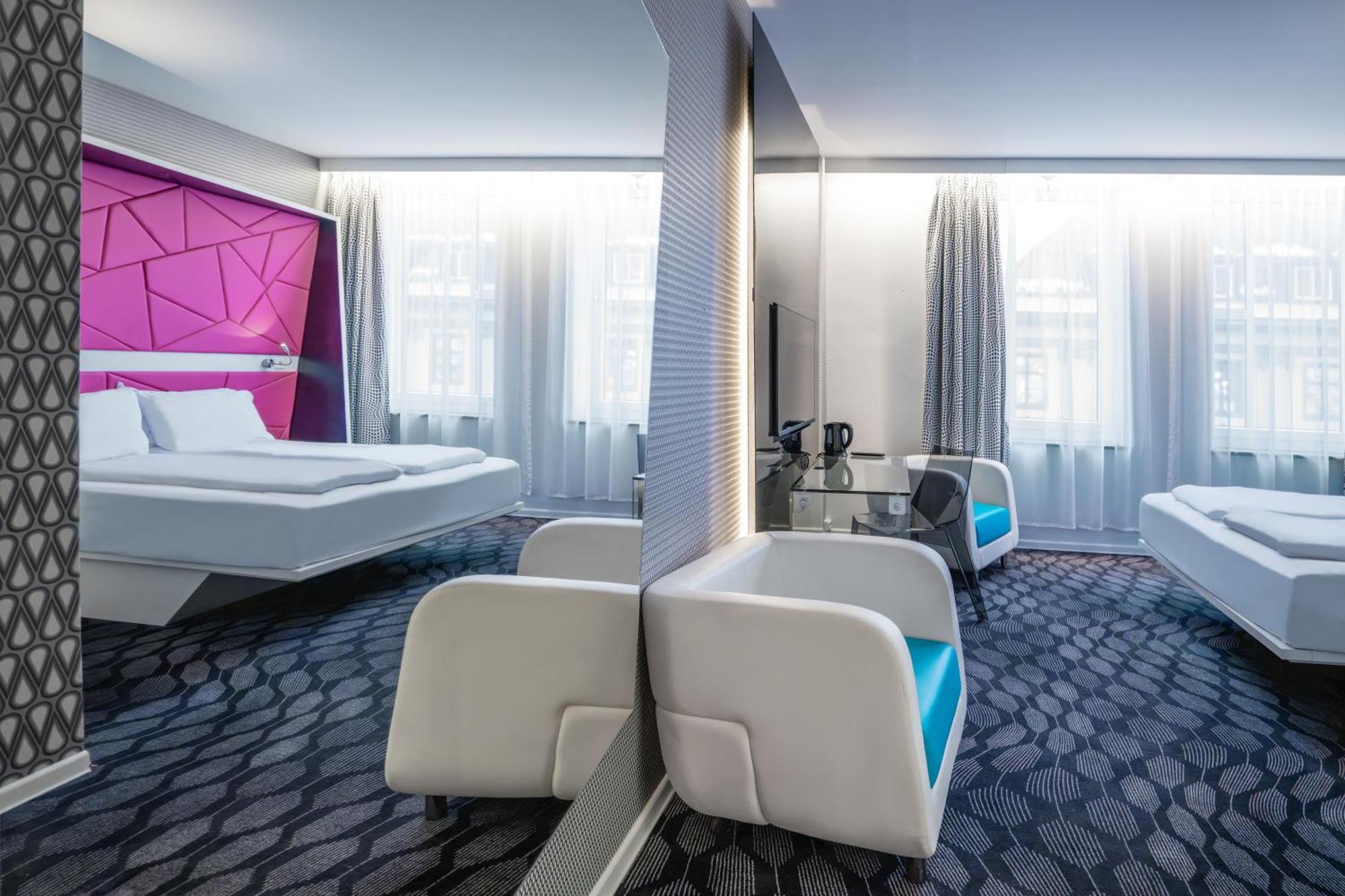 Superior Design Room