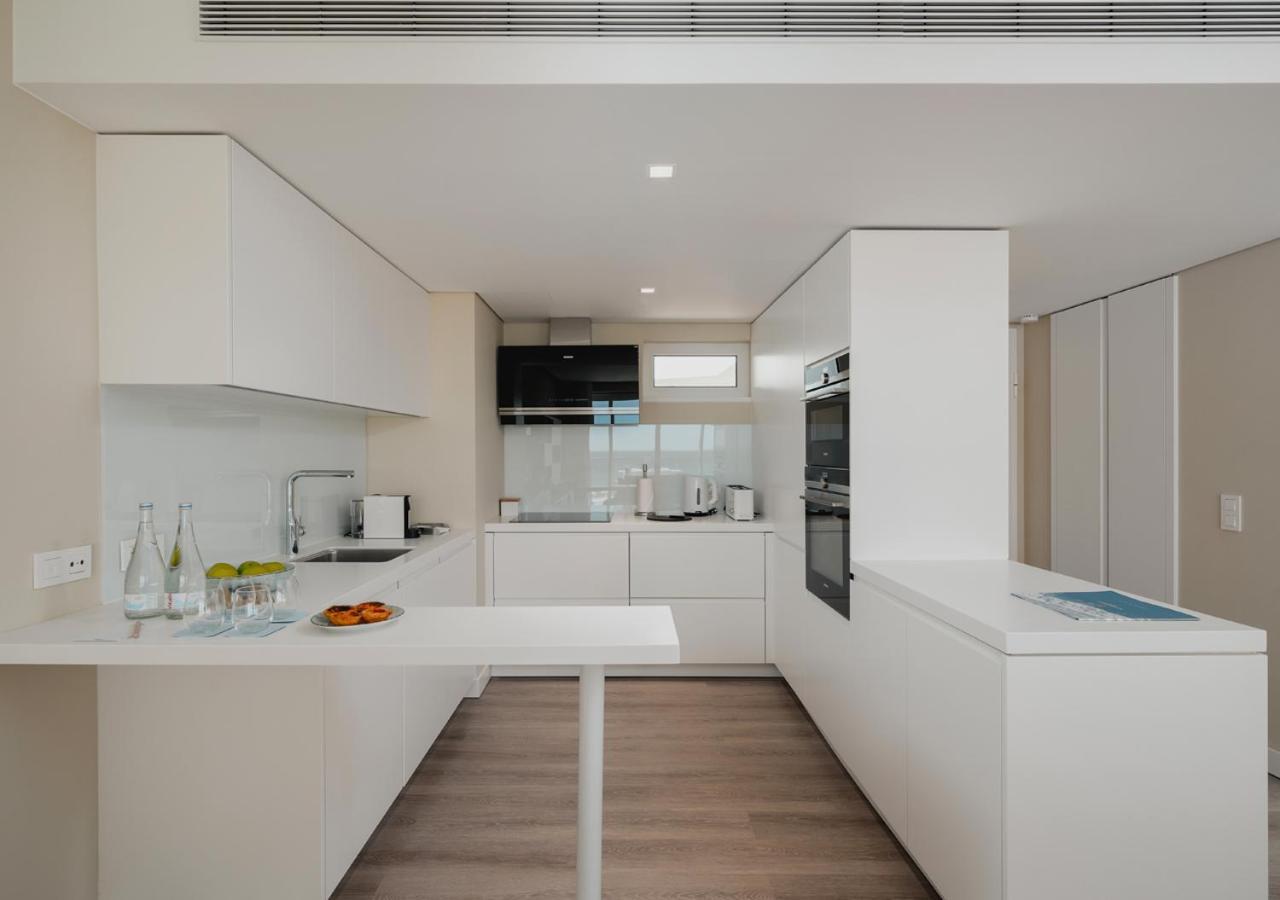 One-Bedroom Apartment with Ocean View,1627875105:JPEG