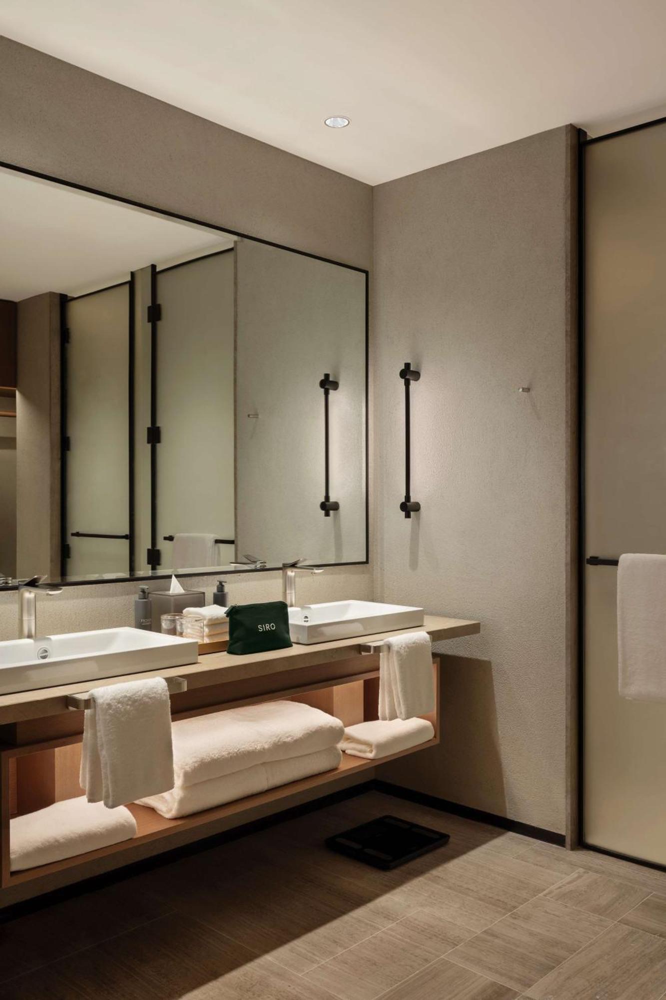 SIRO Plus King complimentary AED 200 daily recovery credit lifestyle consultation