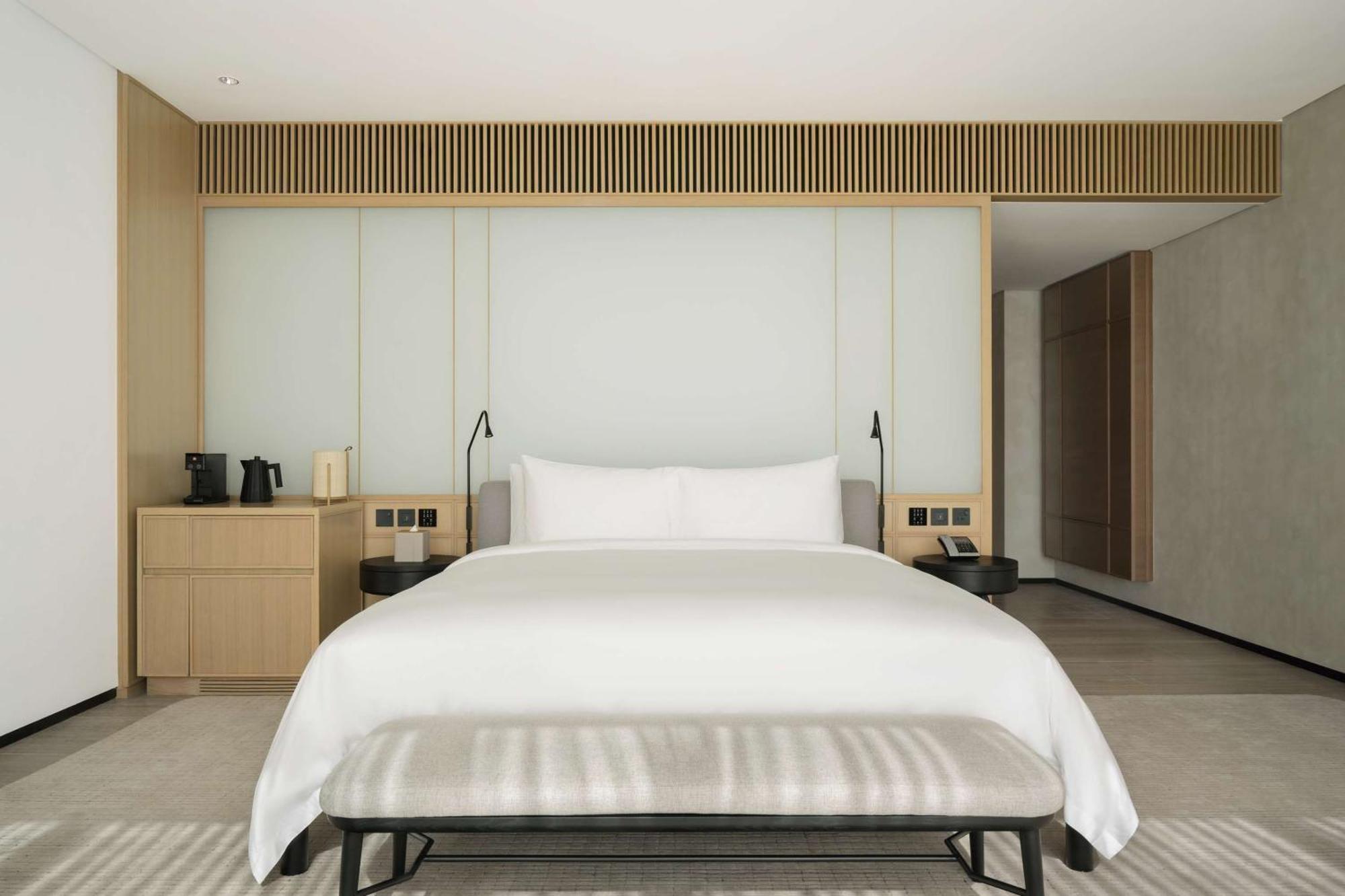 SIRO Plus King complimentary AED 200 daily recovery credit lifestyle consultation