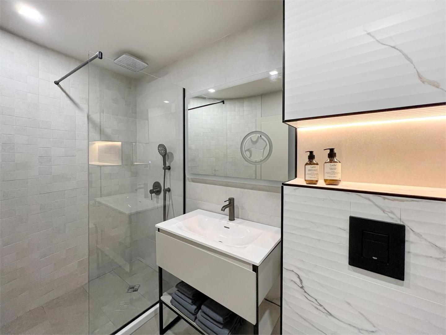 Double Side Sea View Room with unlimited access to Calma SPA Center