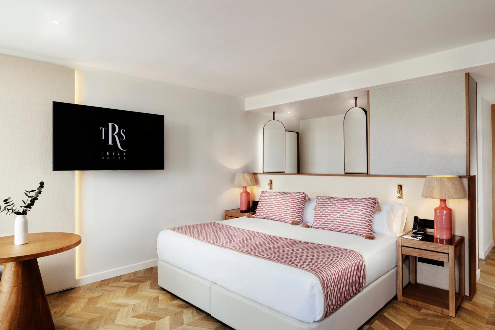 Signature Level Junior Suite Jacuzzi Terrace
