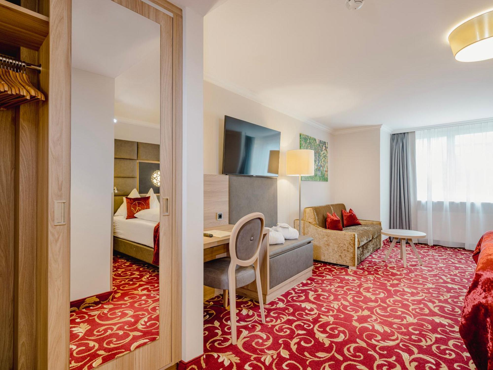 Classic Double Room access to Alpentherme