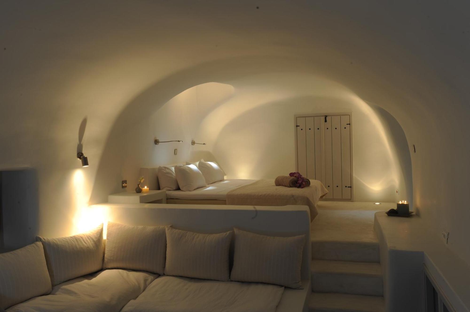 Premium Spa Room Indoor Hot tub & Caldera View