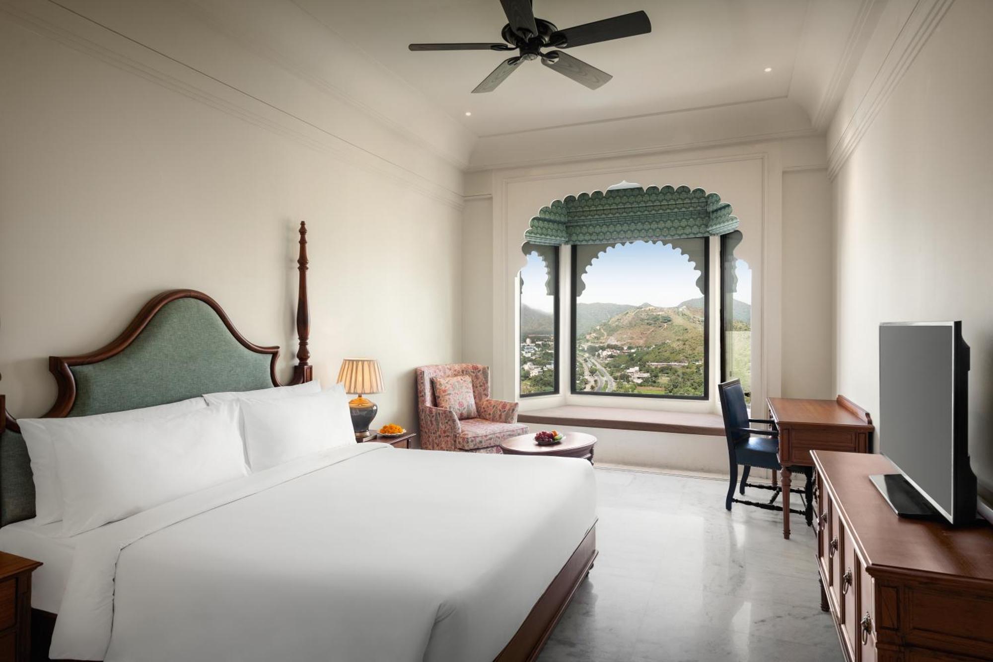 King Room Mountain View