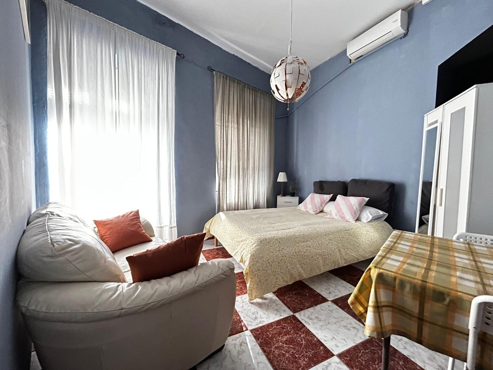 Queen Room,1628705357:JPEG