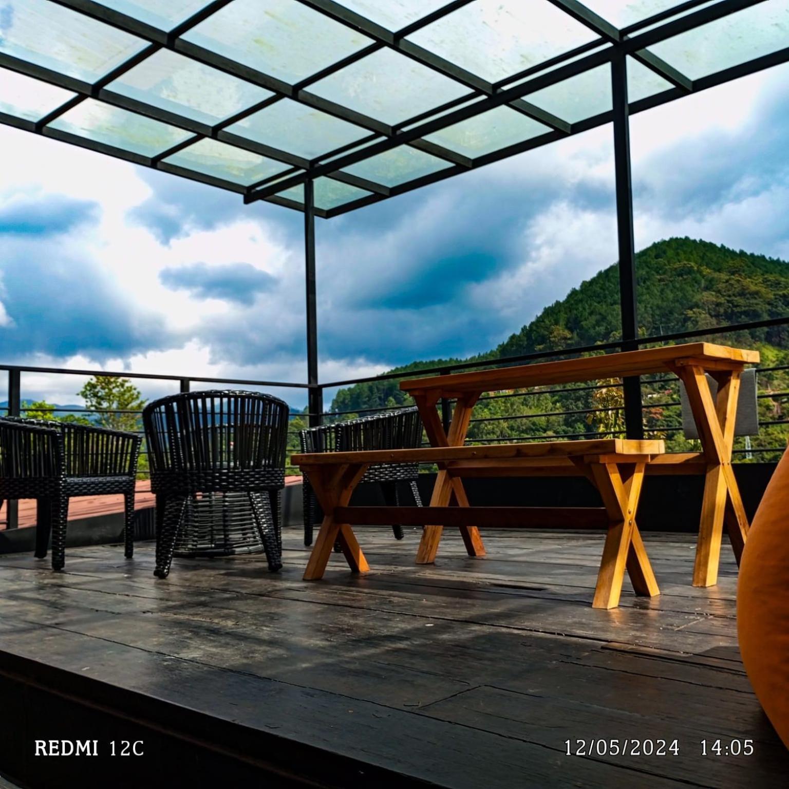 Double Room Mountain View