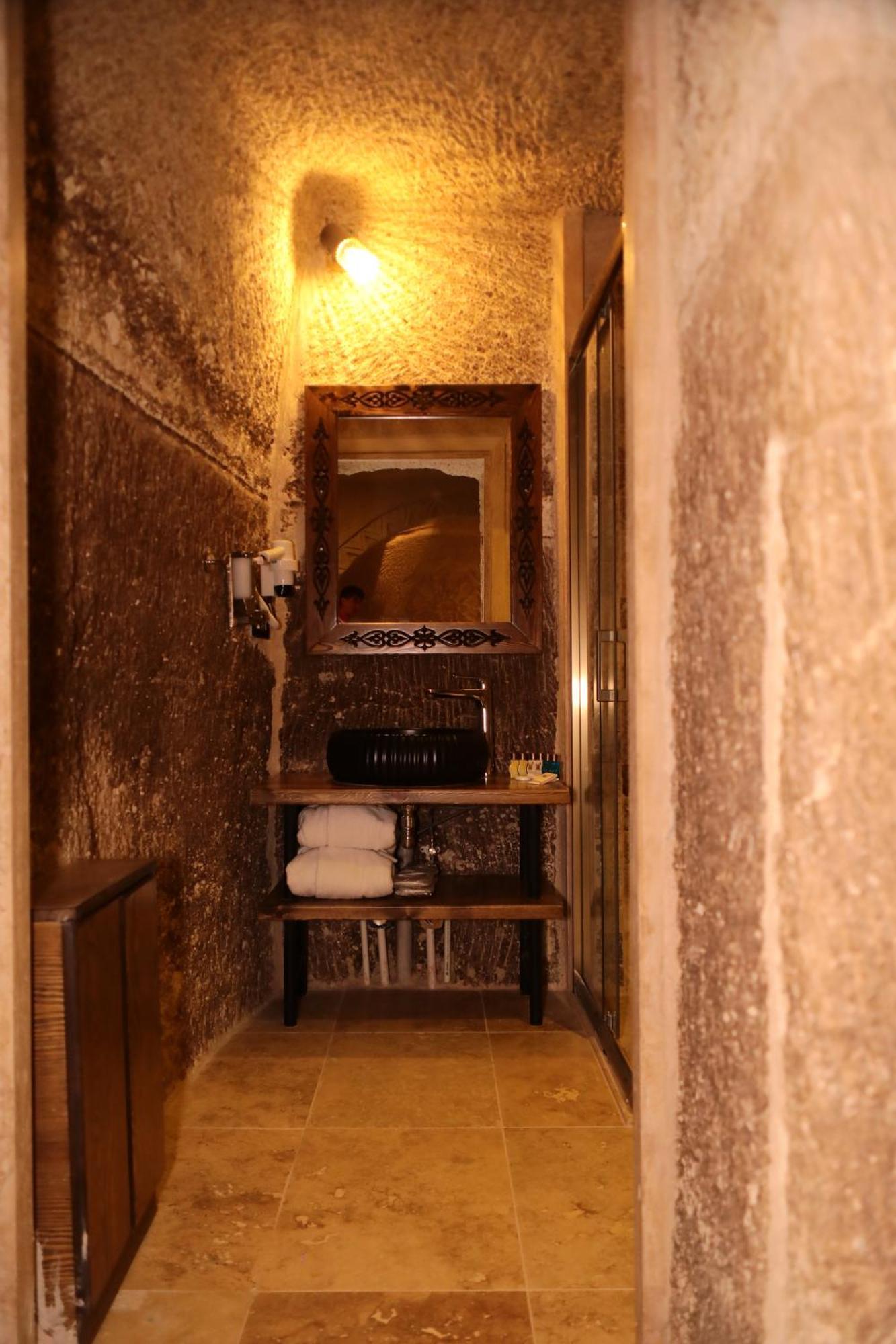 Underground Cave Room