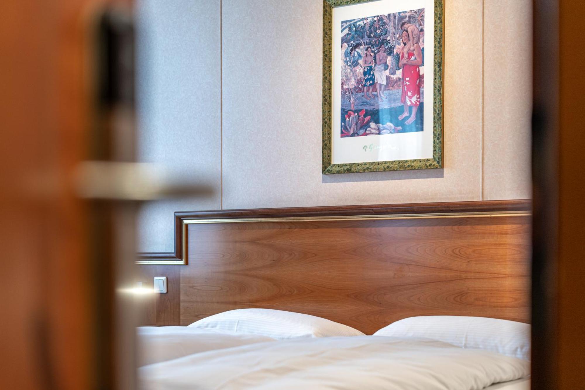 Quarto Twin Standard