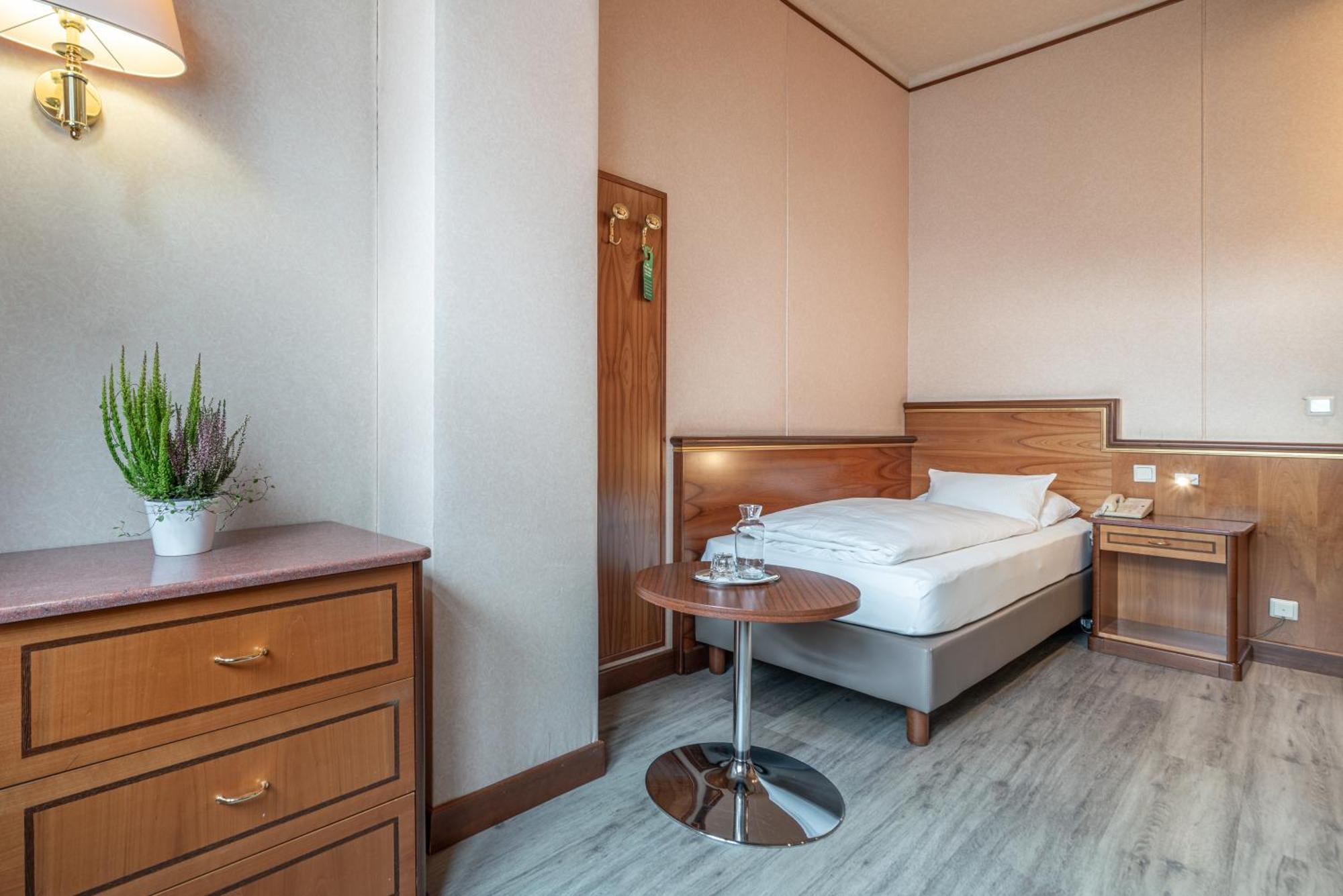 Quarto Individual Standard