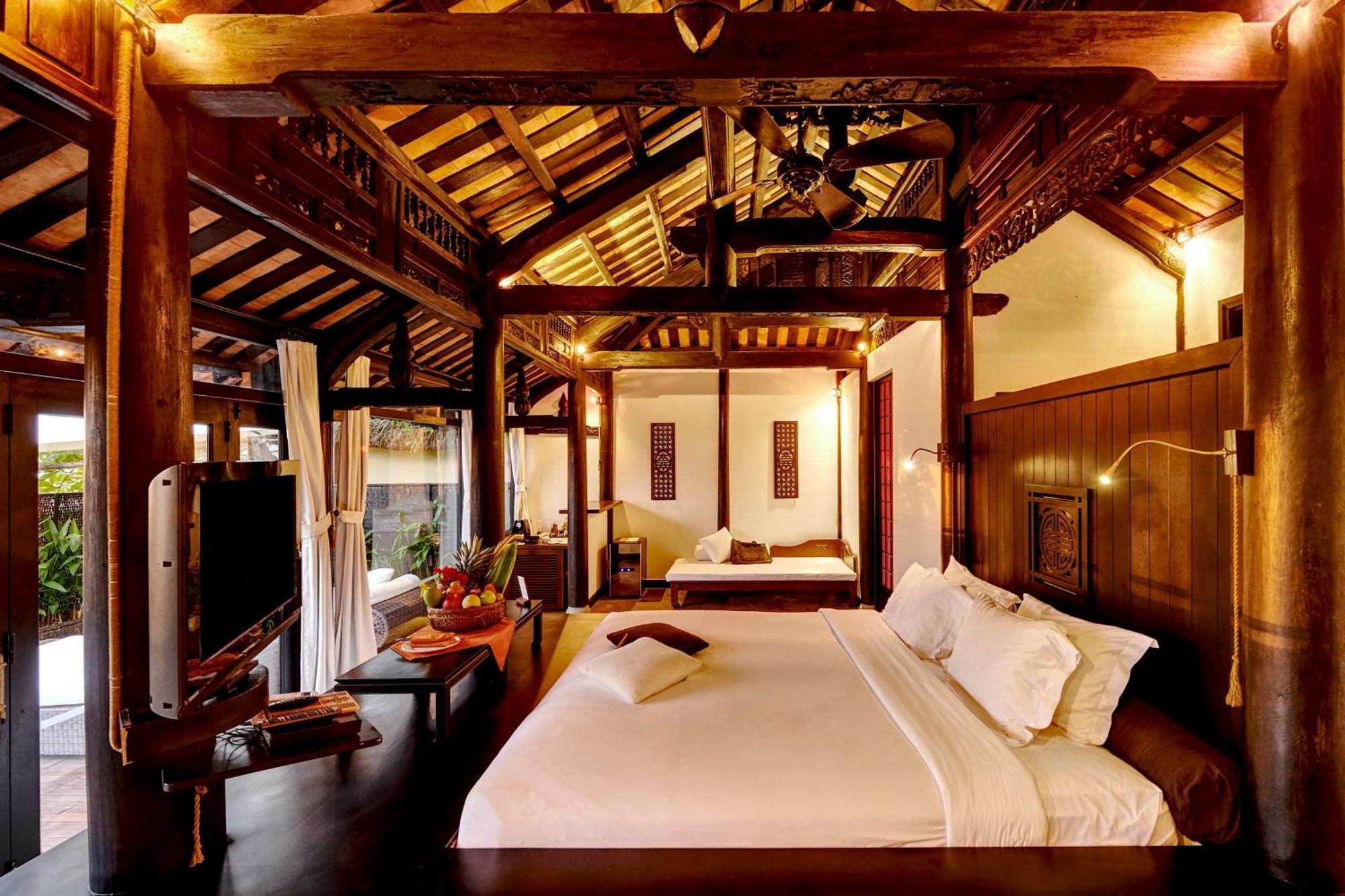 Jacuzzi Villa