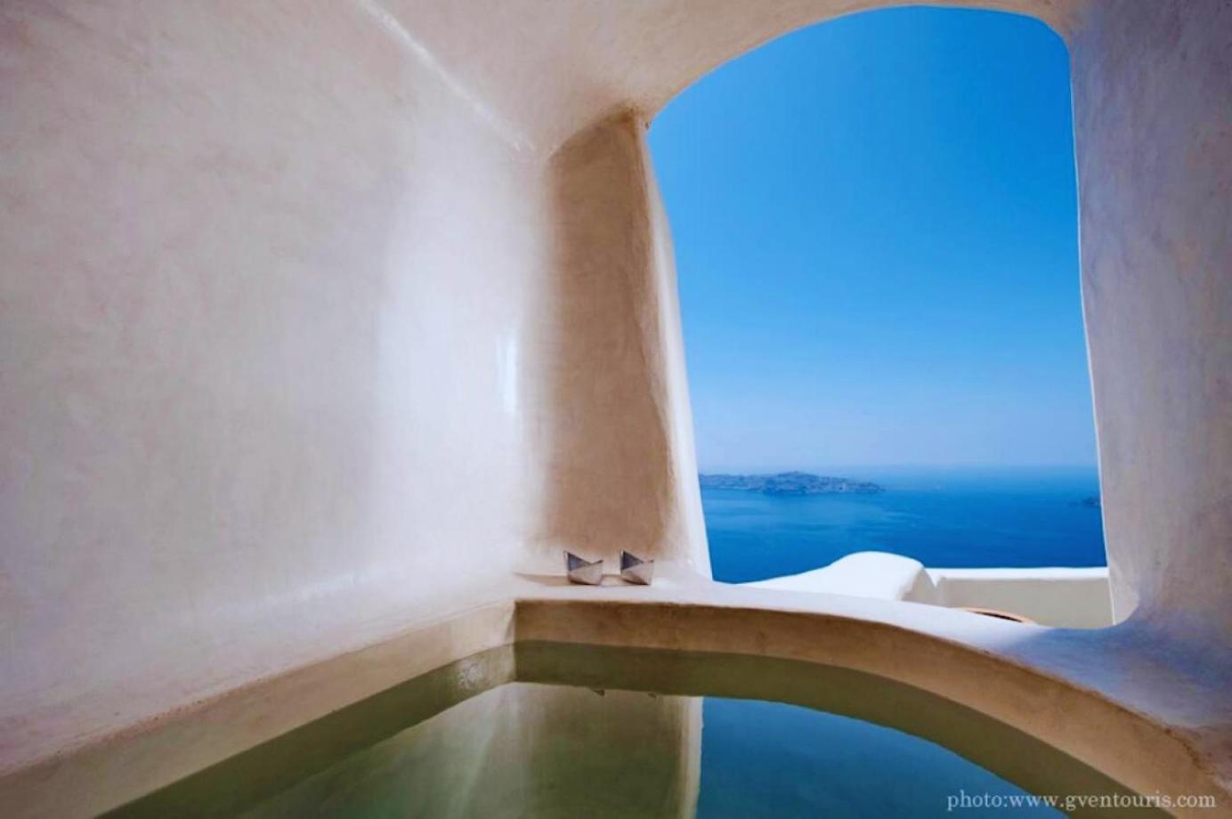 Vanilla Room access to Terrace Shared Hot tub