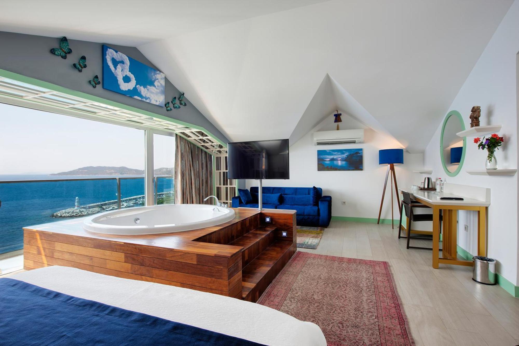 King Suite Sea View