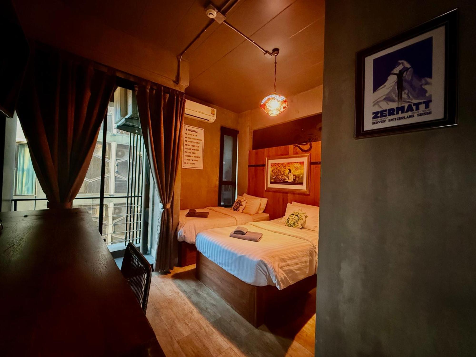 Standard Twin Room