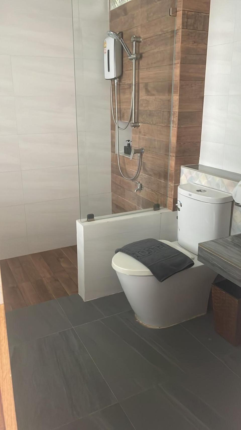 Chambre Lits Jumeaux - Vue sur Piscine